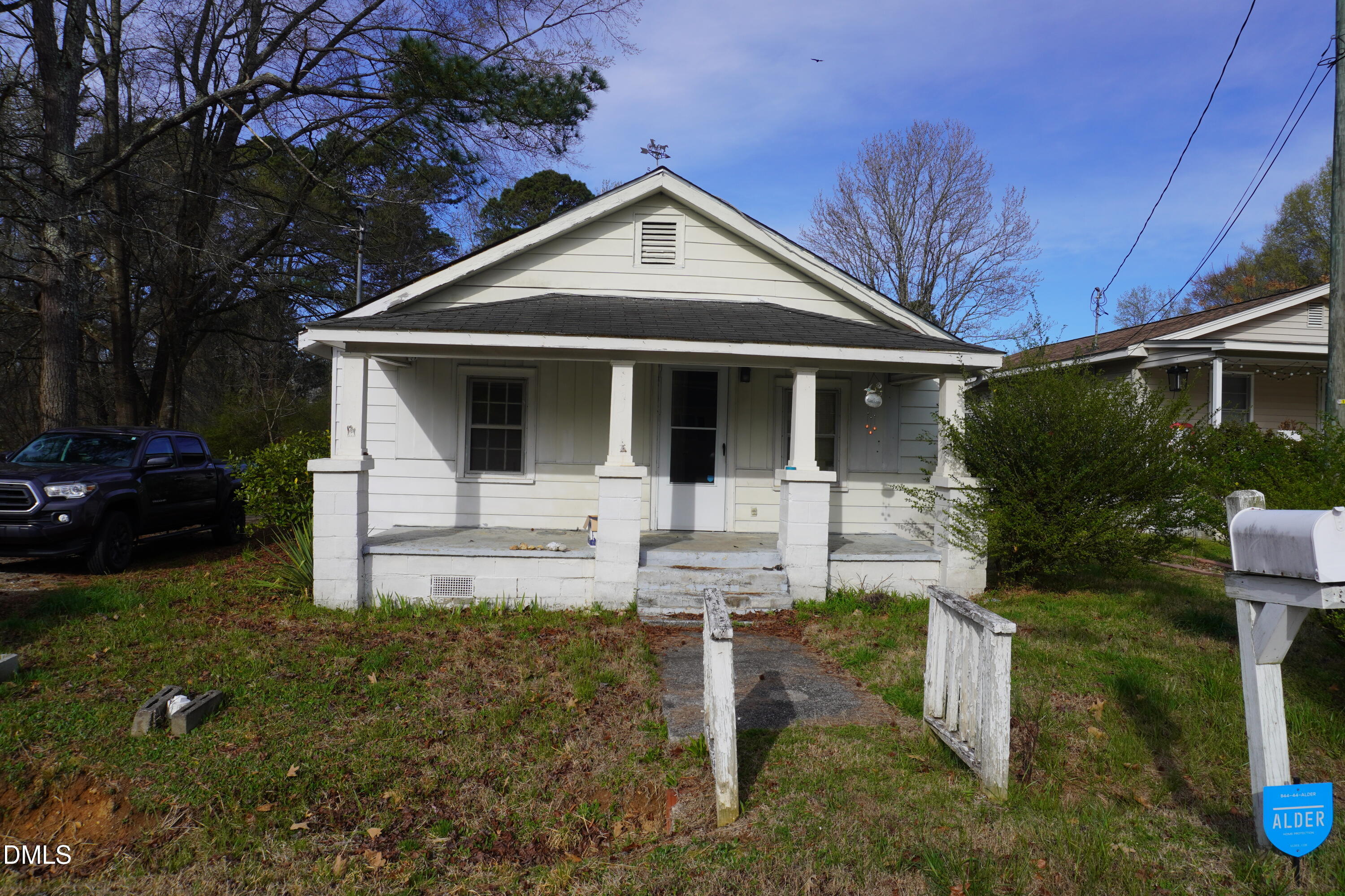 216 Nassau Street Property Photo 1