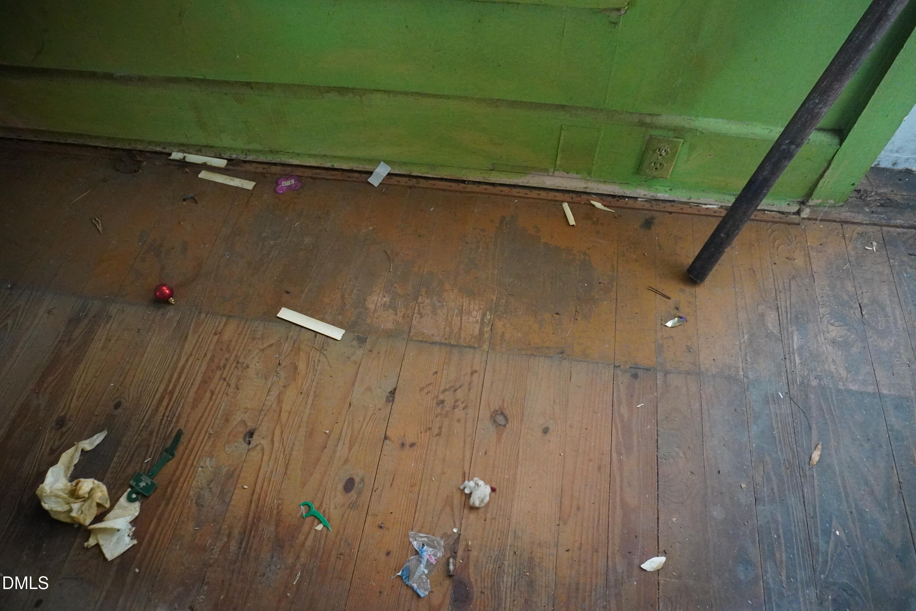 216 Nassau Street Property Photo 4