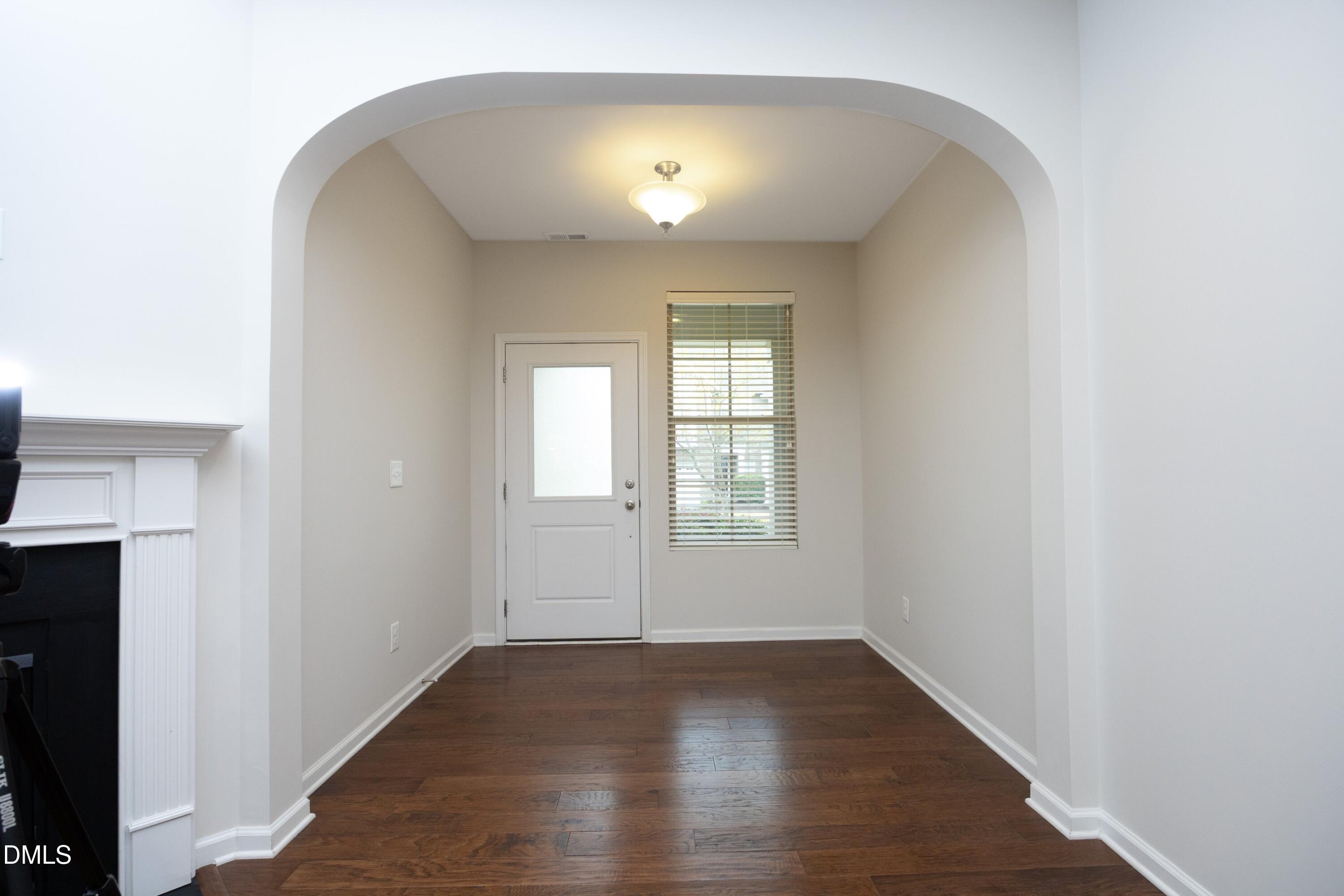 10111 Raven Tree Drive Property Photo 3