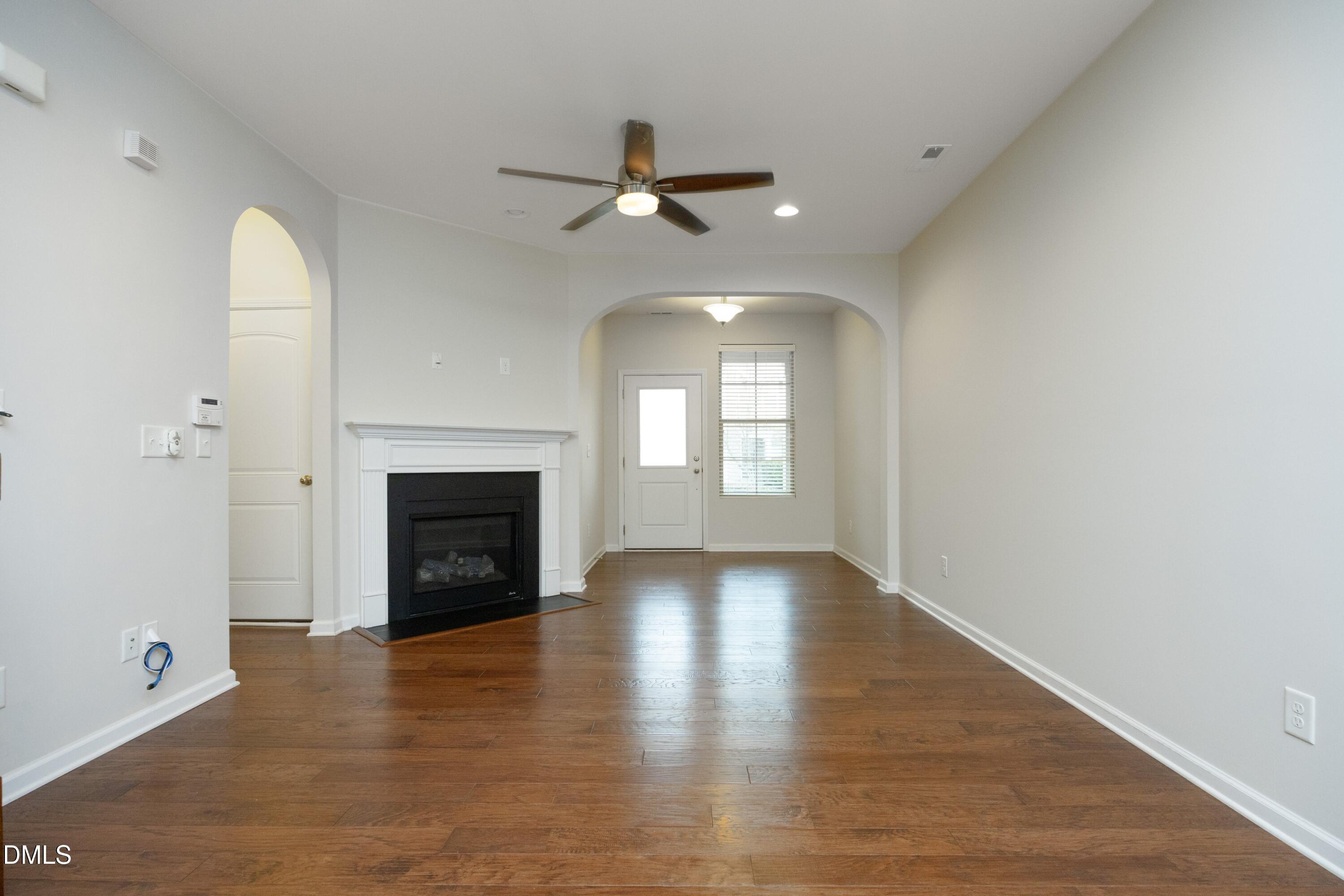 10111 Raven Tree Drive Property Photo 4
