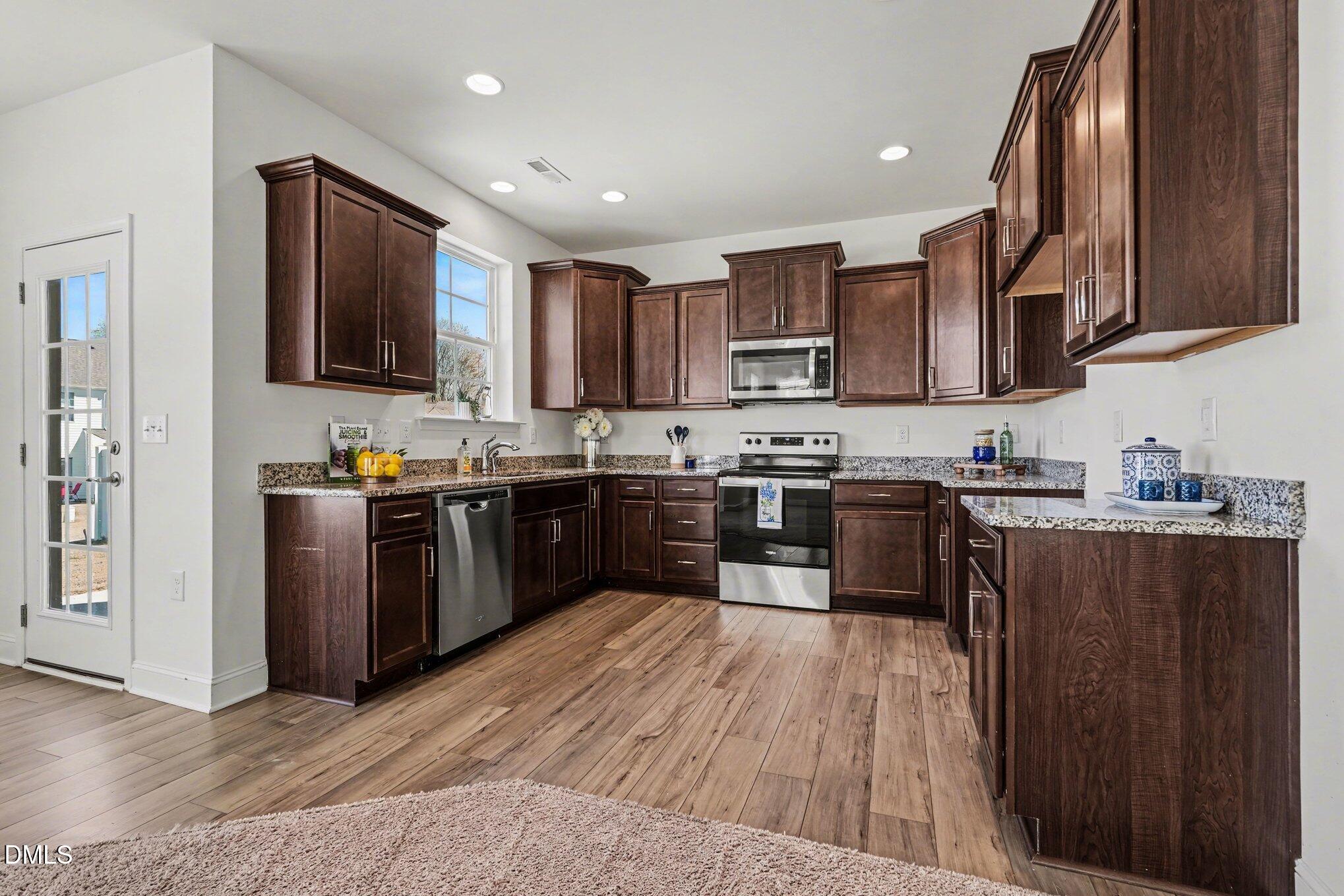 111 Antler Steel Drive Property Photo 4