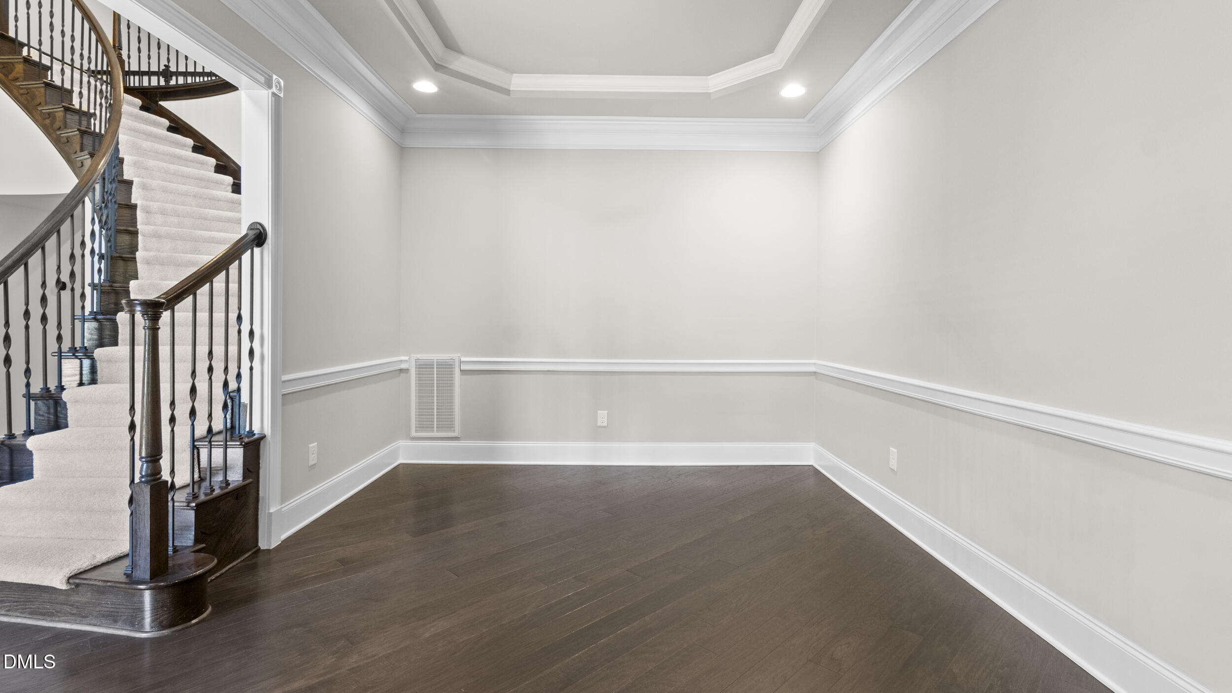 7029 Hasentree Way Property Photo 6