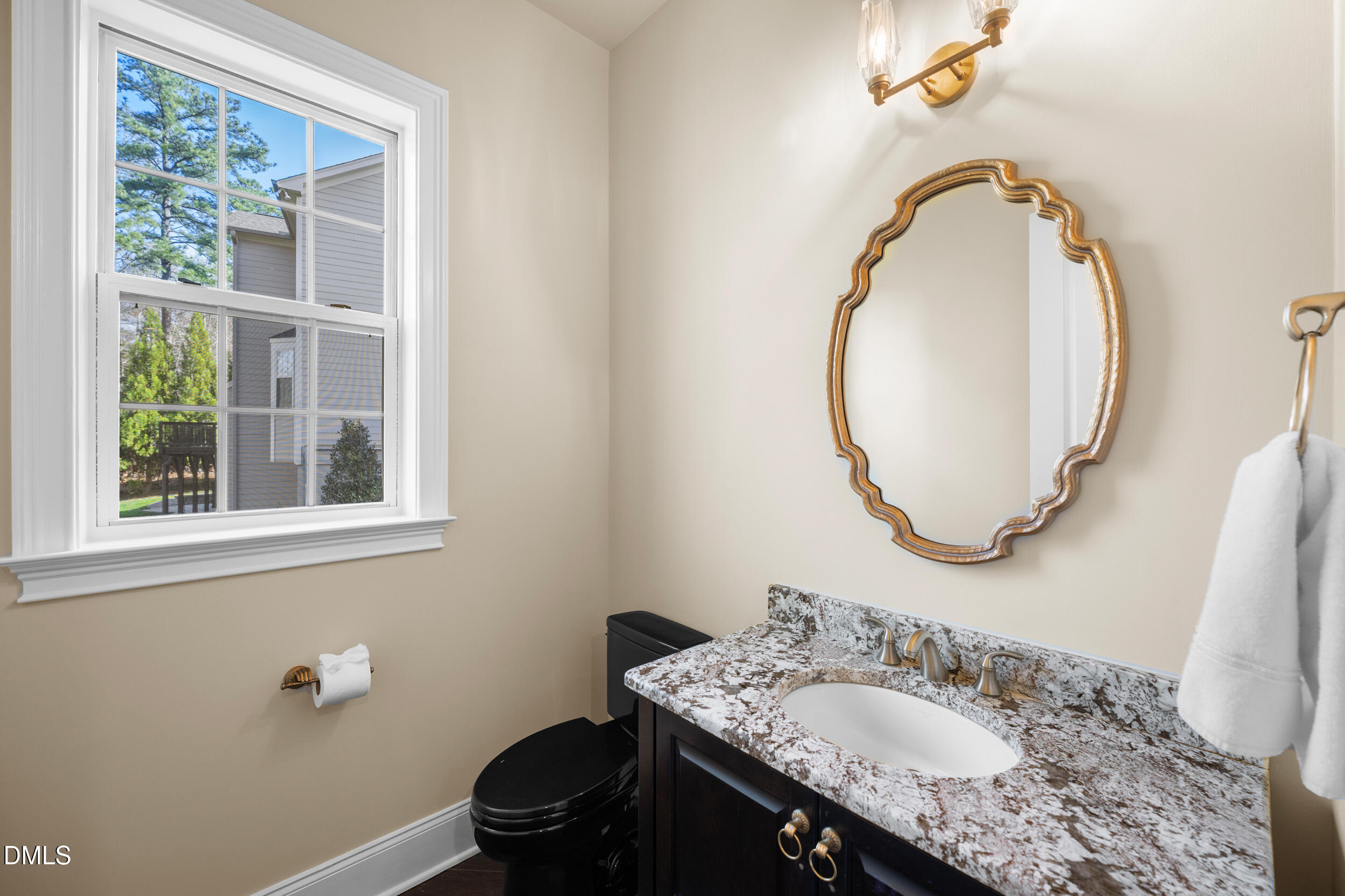 7029 Hasentree Way Property Photo 14