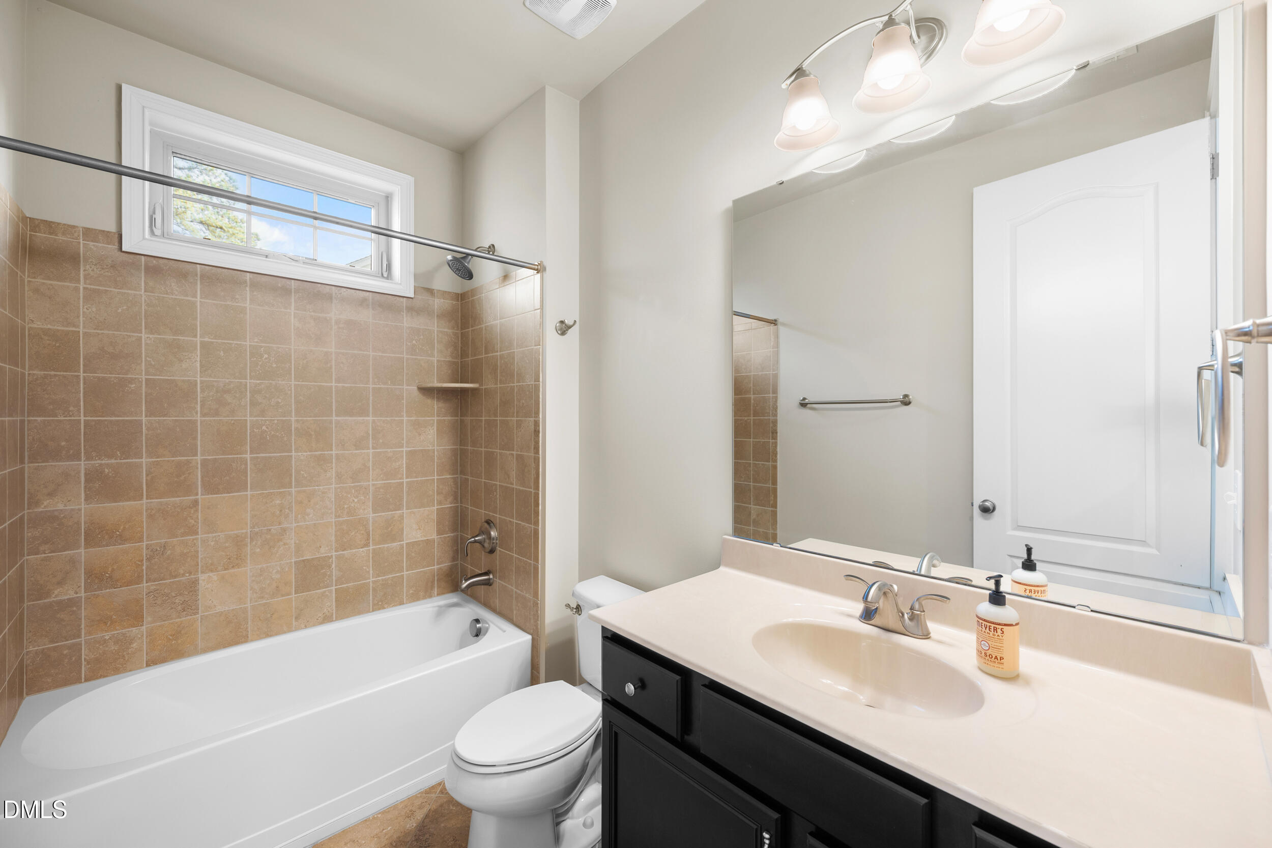 7029 Hasentree Way Property Photo 32