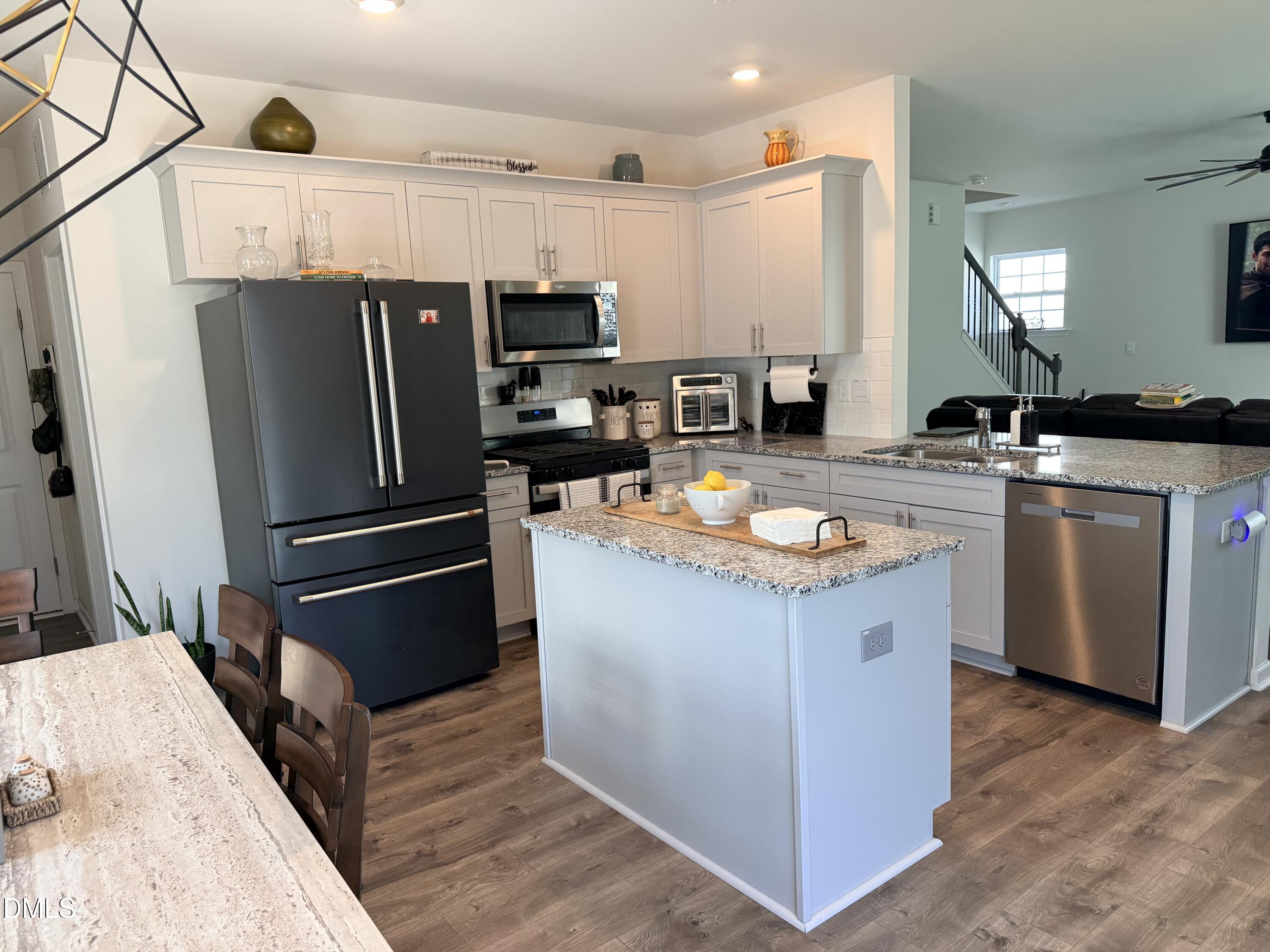 1105 Kenza Court Property Photo 8