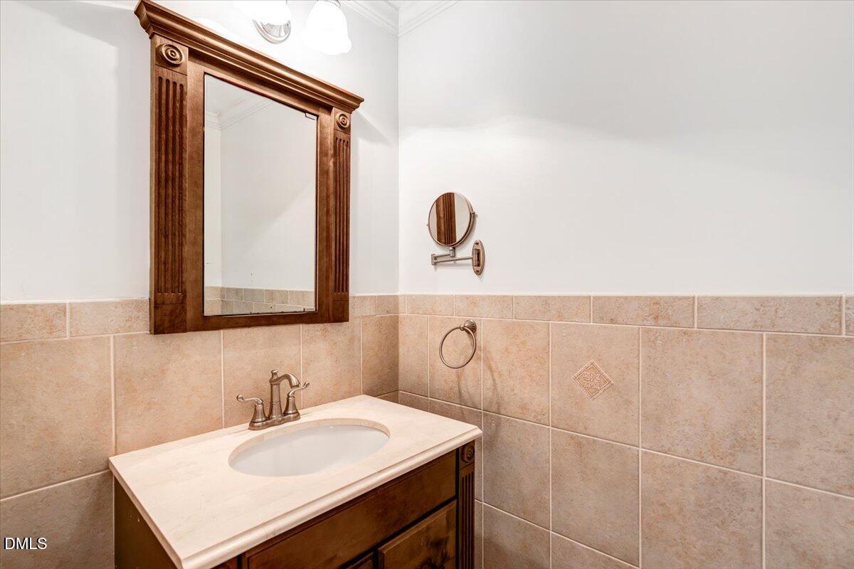 301 Brown Circle Property Photo 24
