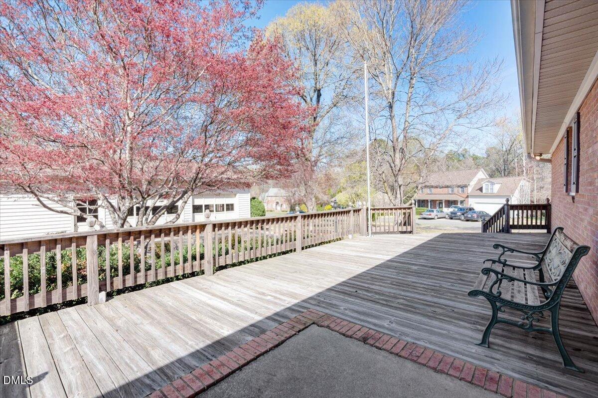 301 Brown Circle Property Photo 25