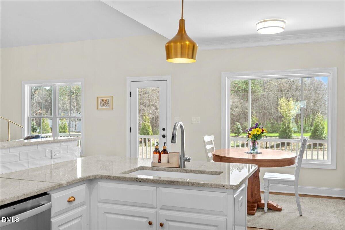 5749 Harvest Ridge Road Property Photo 8