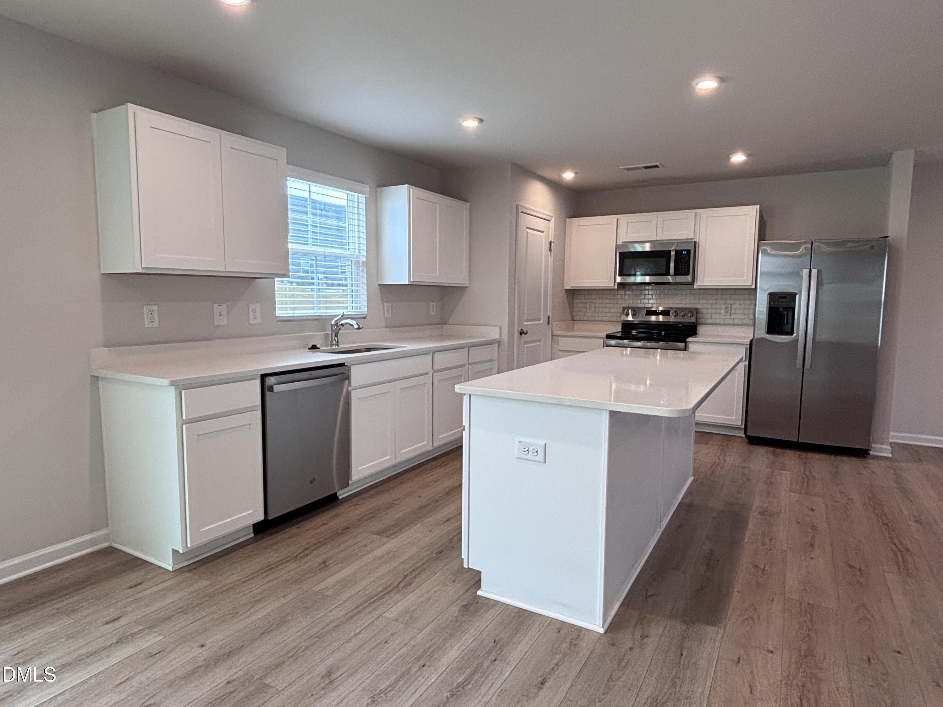 4468 Captain Falls Drive Property Photo 5