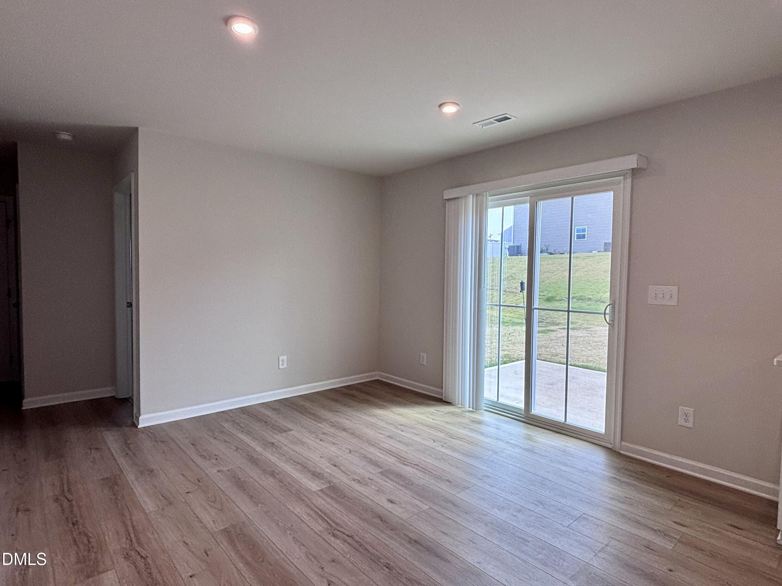 4468 Captain Falls Drive Property Photo 6