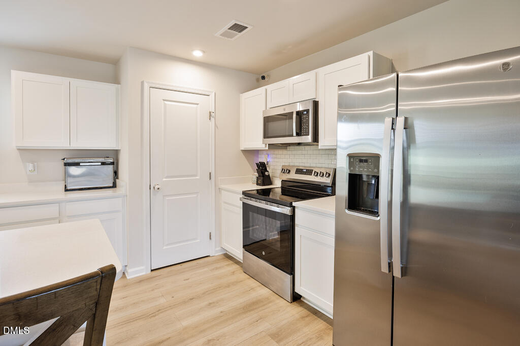 4468 Captain Falls Drive Property Photo 14