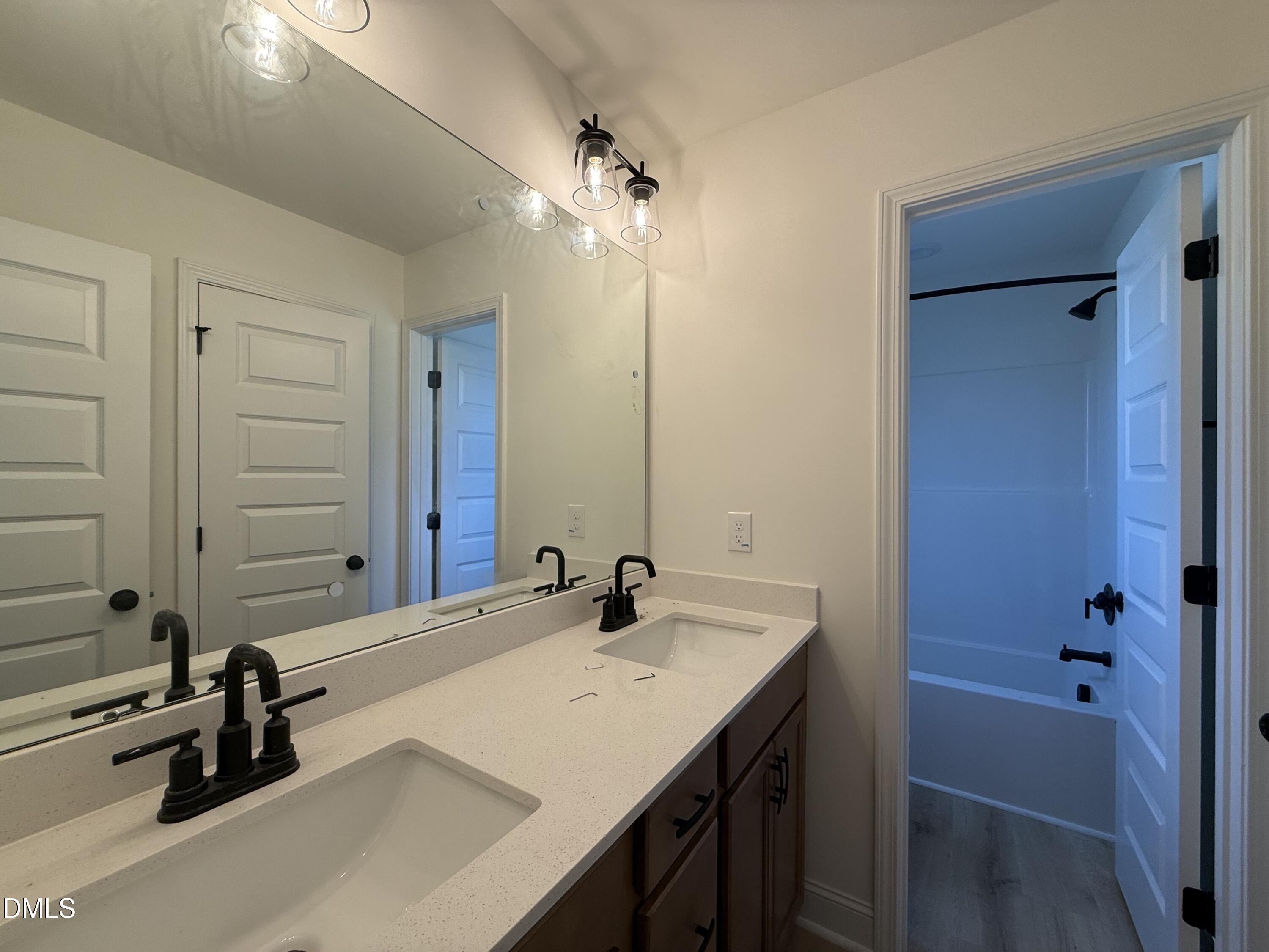 137 Cardovia Way Property Photo 14