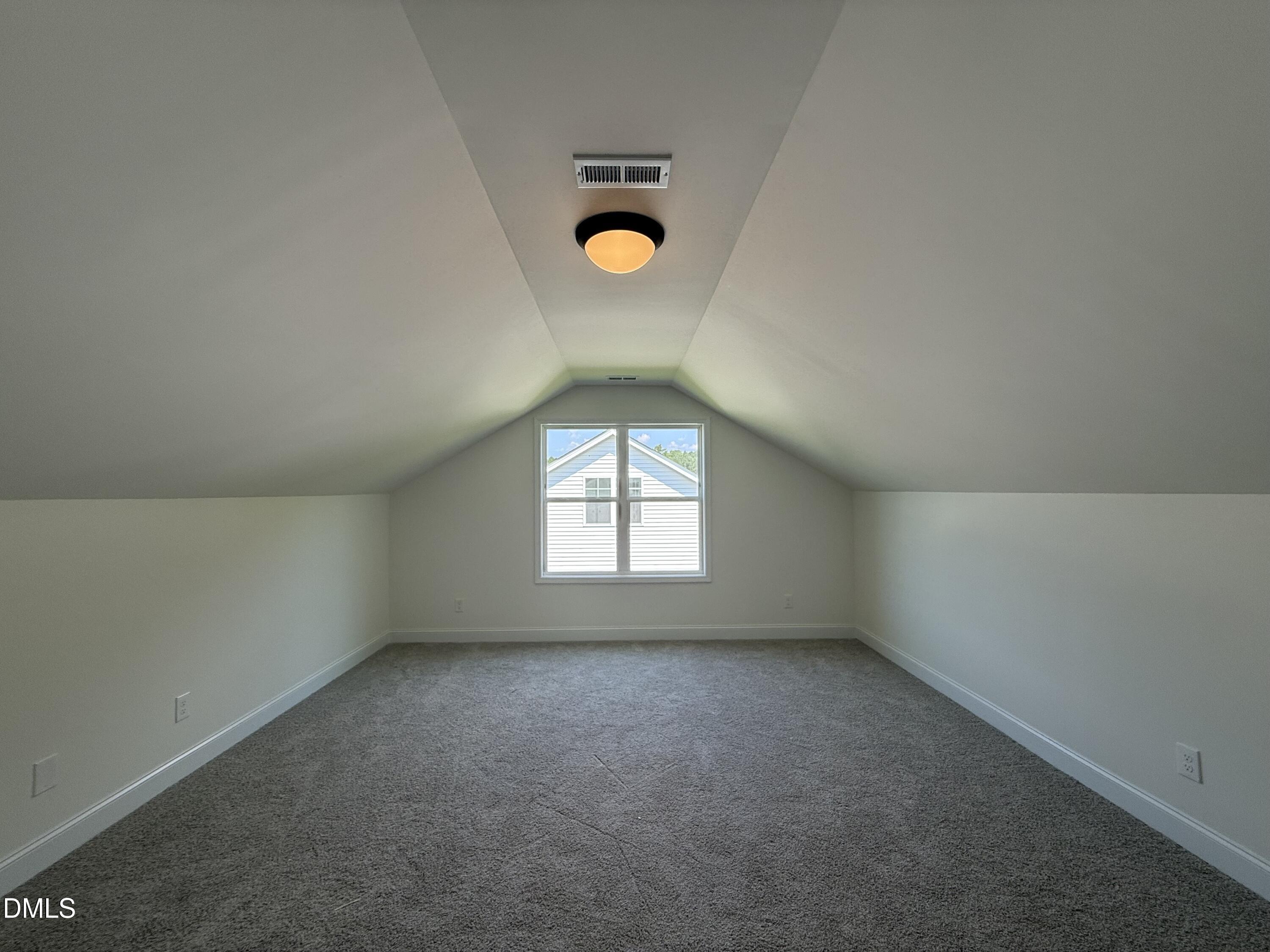137 Cardovia Way Property Photo 15