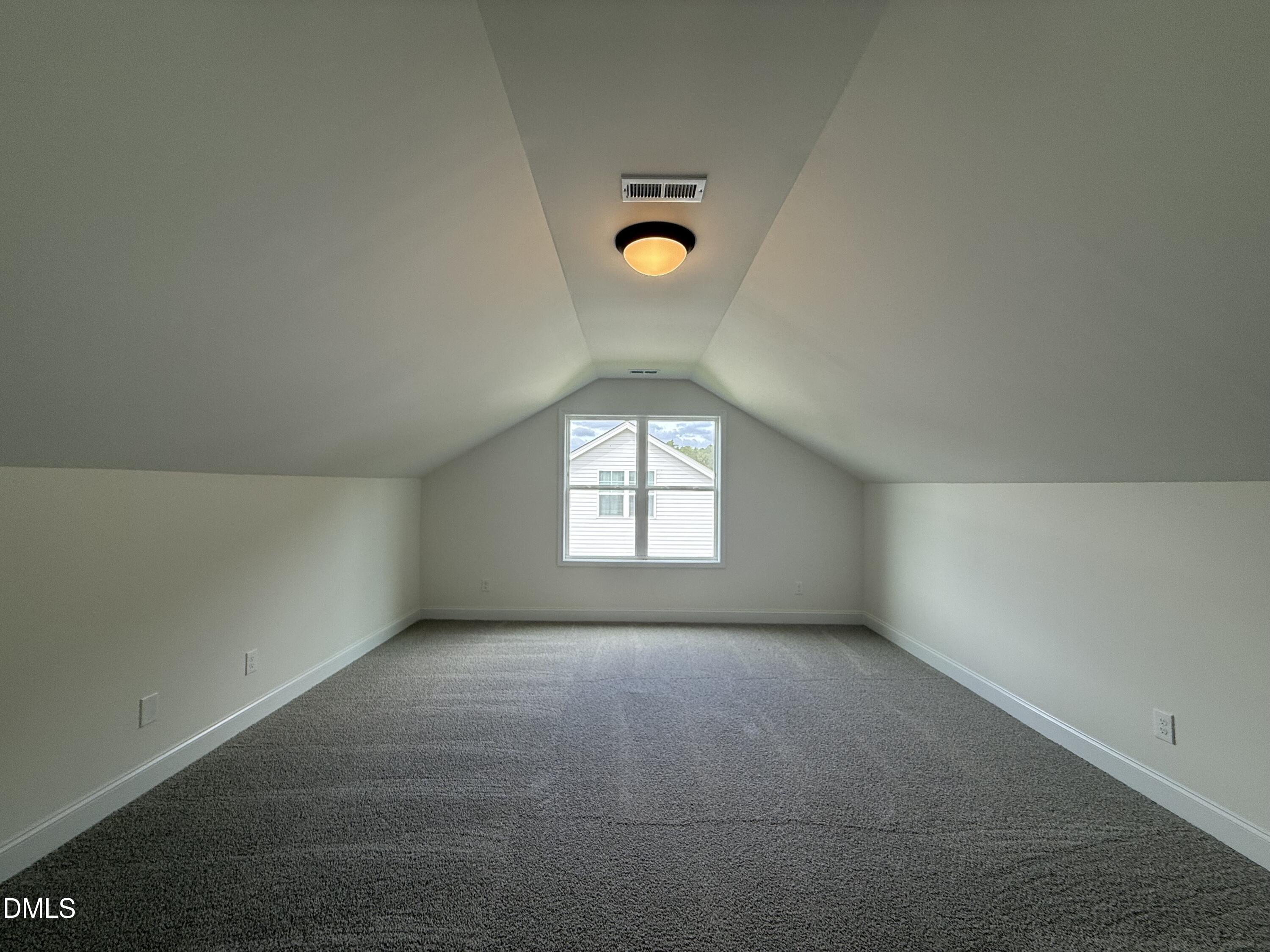 137 Cardovia Way Property Photo 15