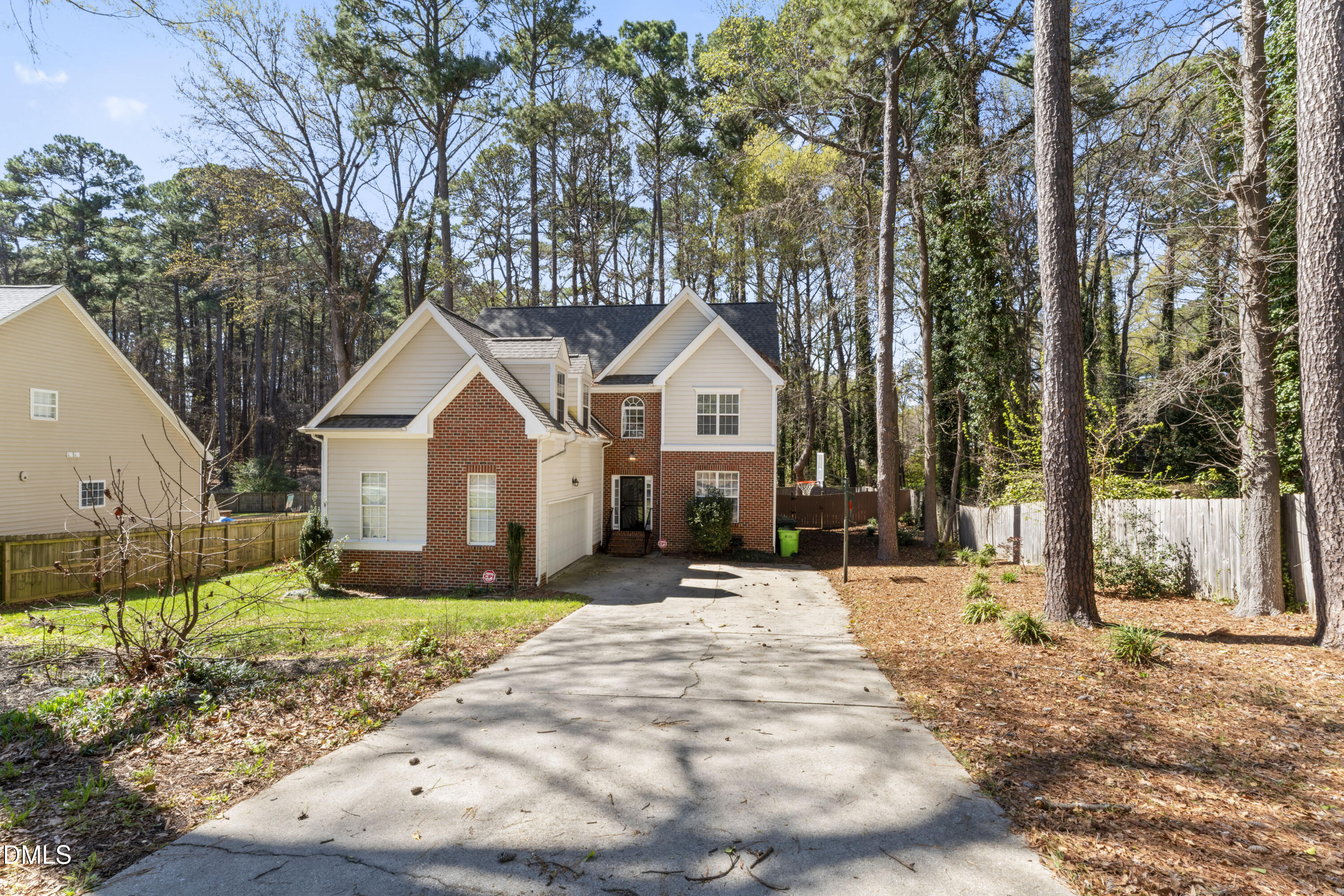 500 Sherrybrook Drive Property Photo 3