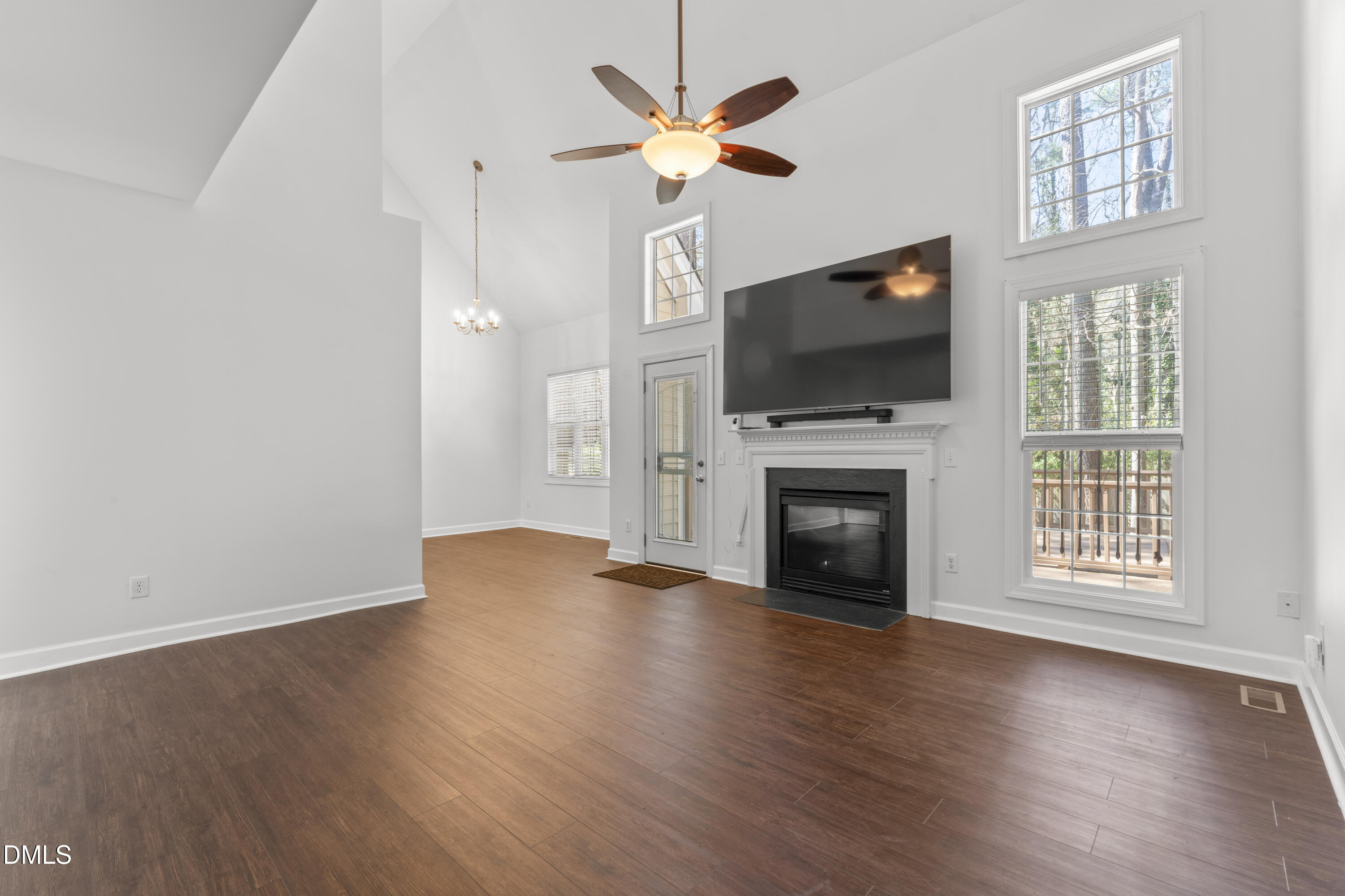 500 Sherrybrook Drive Property Photo 11