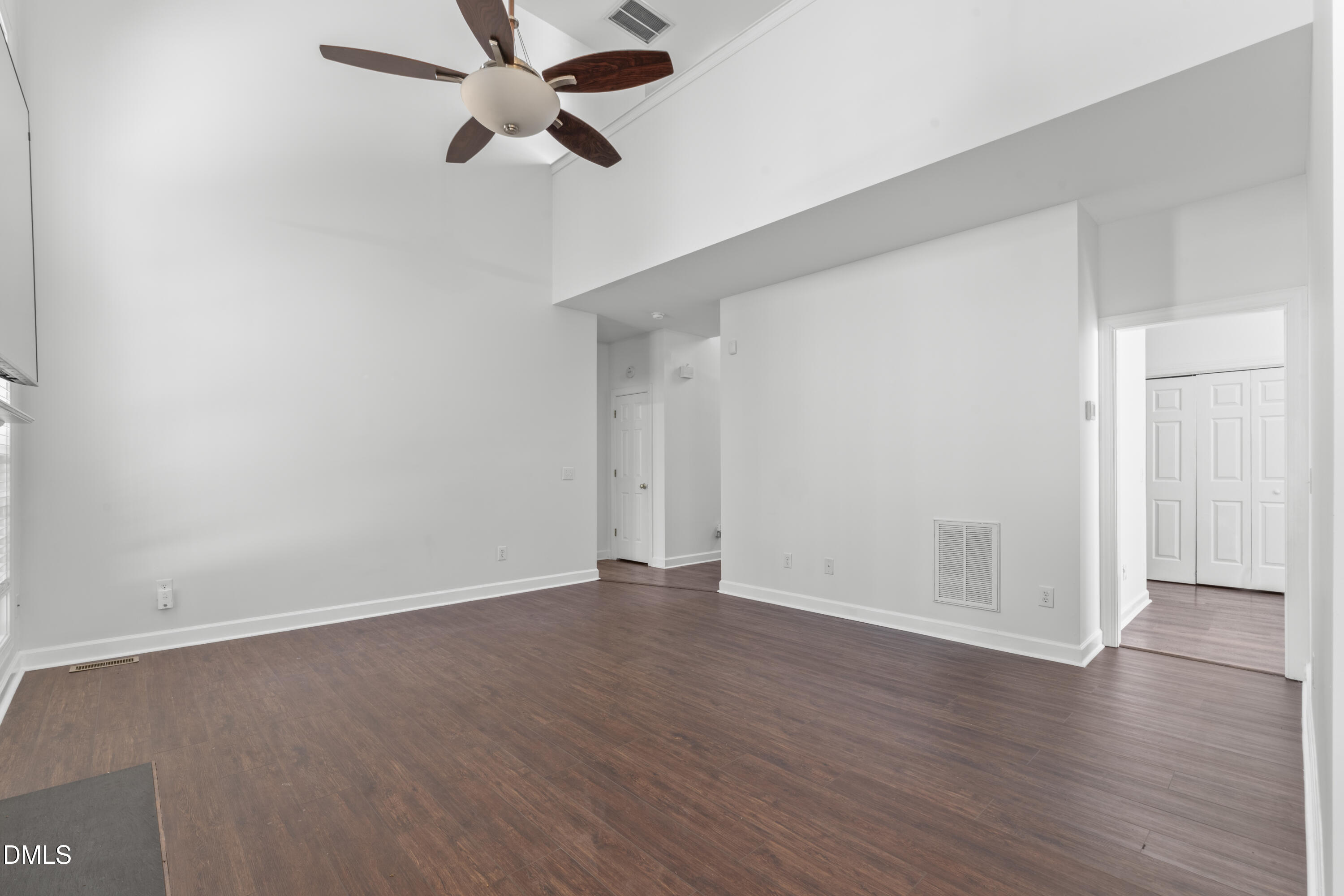 500 Sherrybrook Drive Property Photo 14