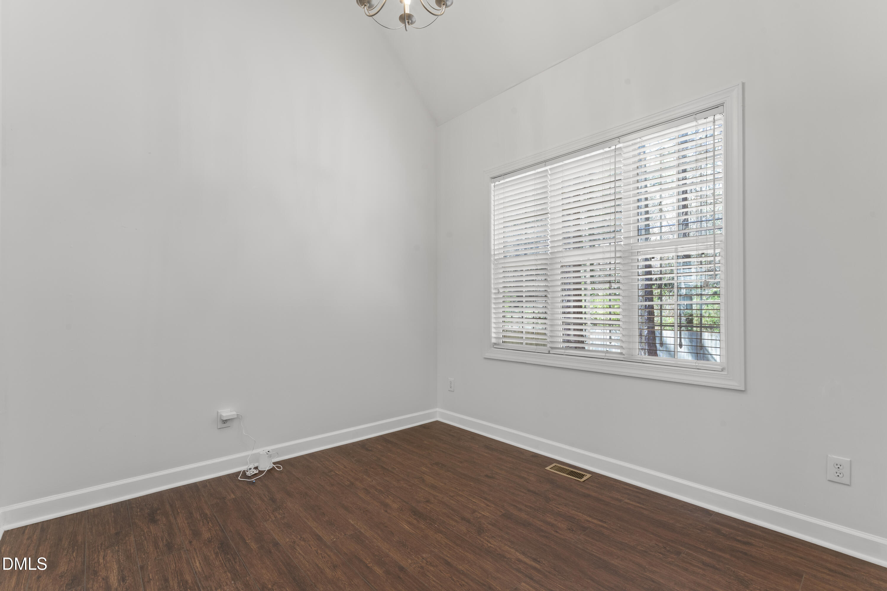 500 Sherrybrook Drive Property Photo 22