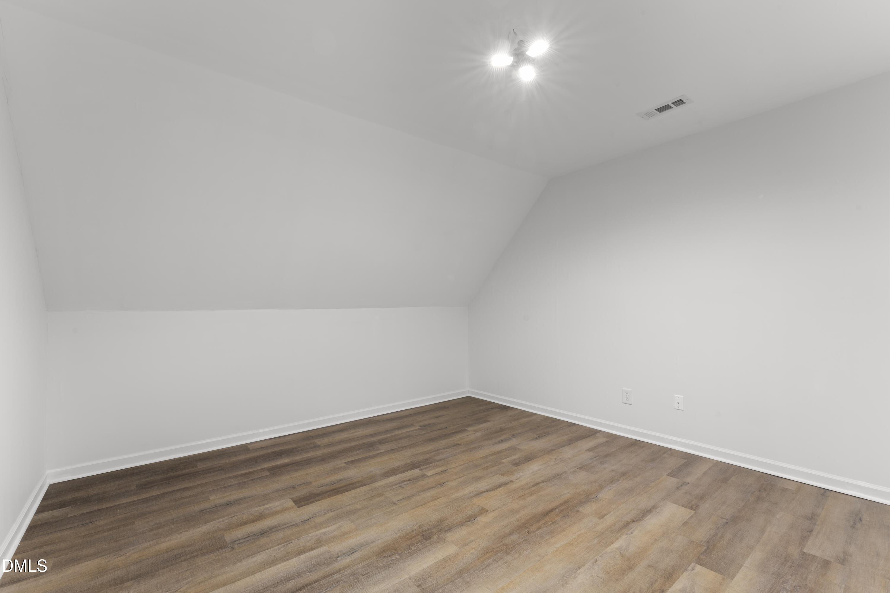 500 Sherrybrook Drive Property Photo 23