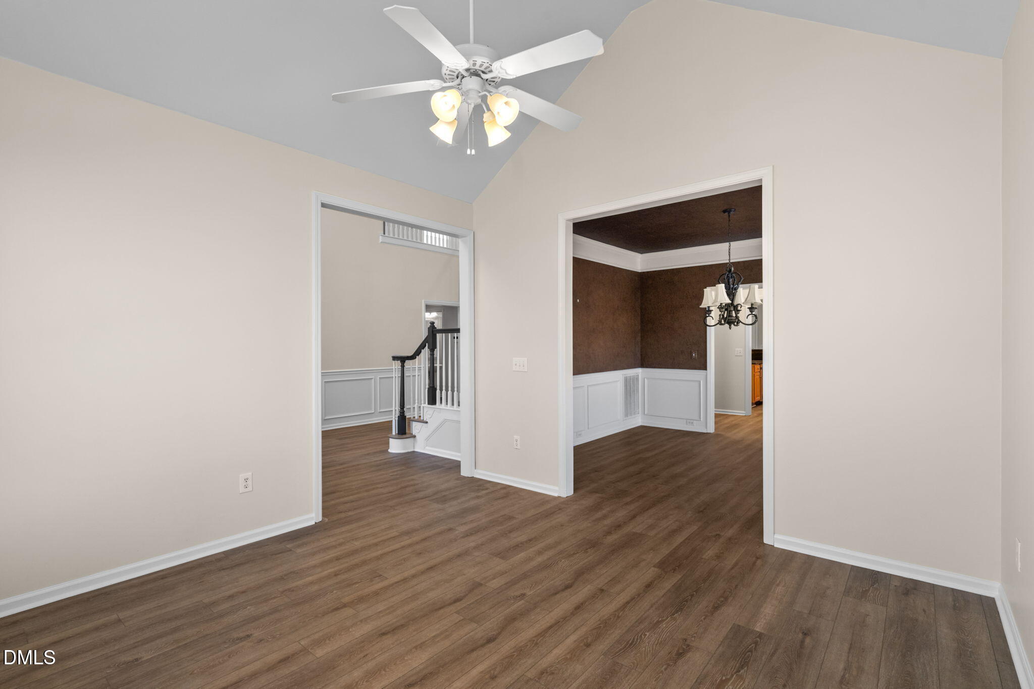 707 Martry Road Property Photo 6