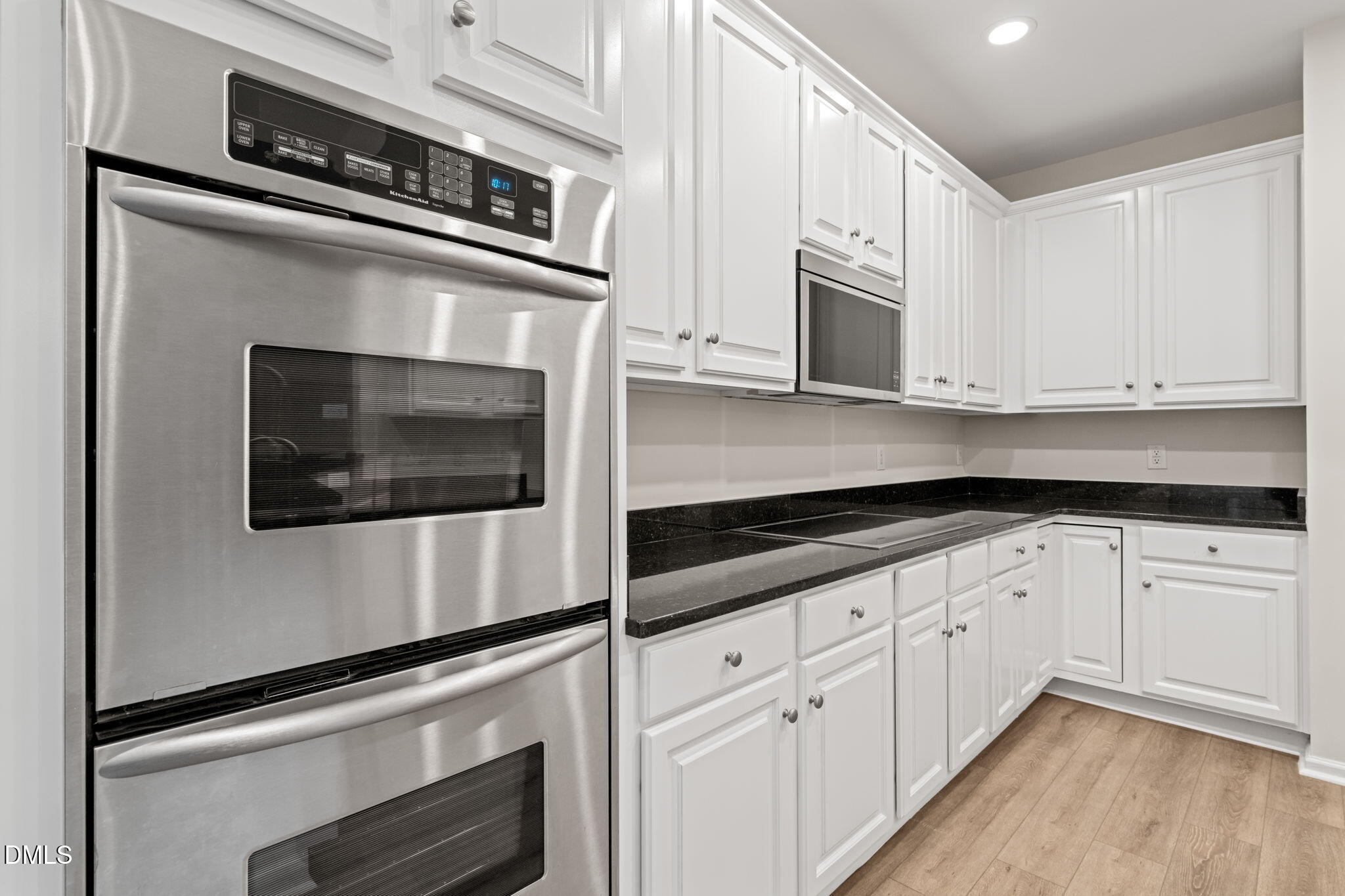 707 Martry Road Property Photo 15