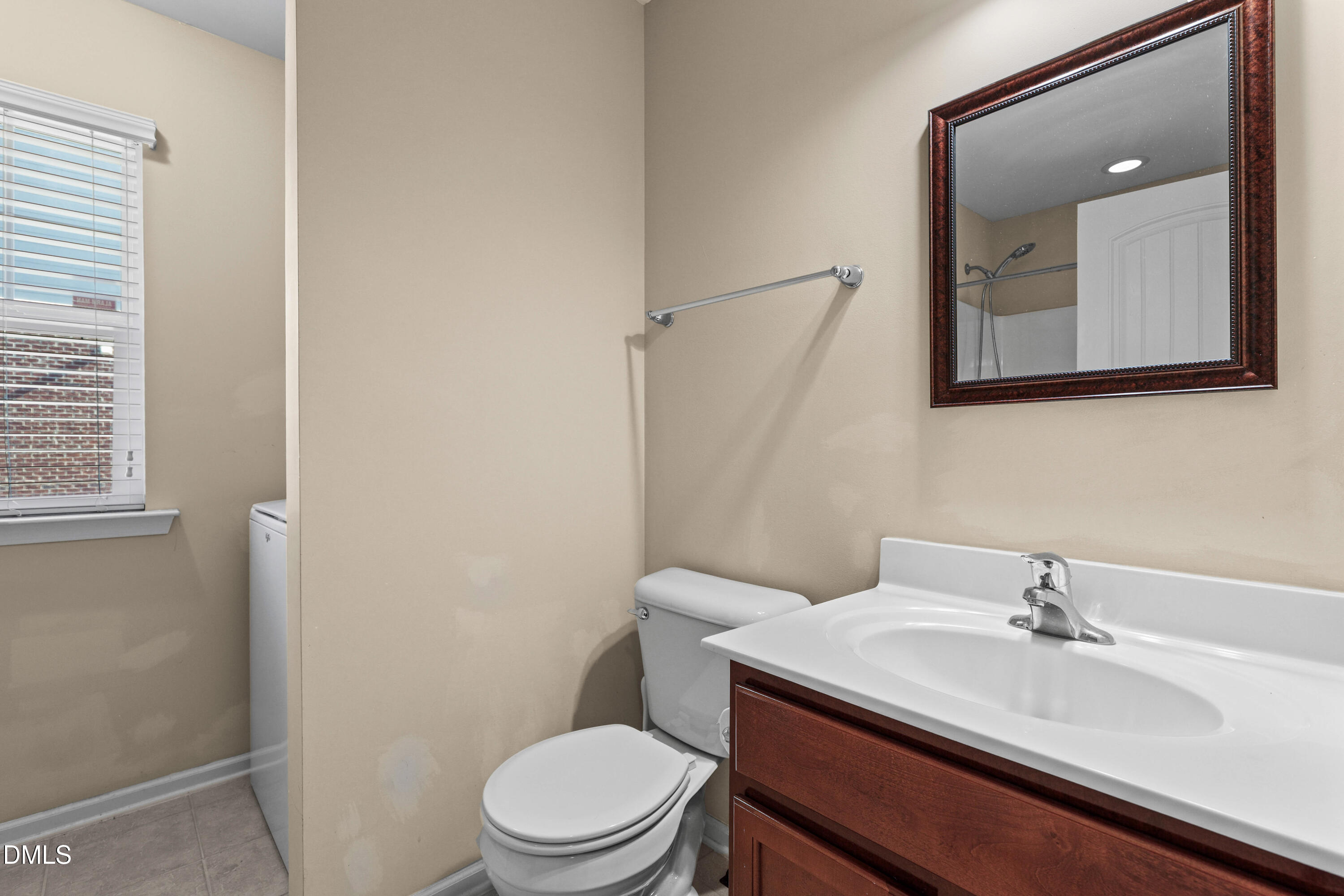 3017 Summerhouse Road Property Photo 4