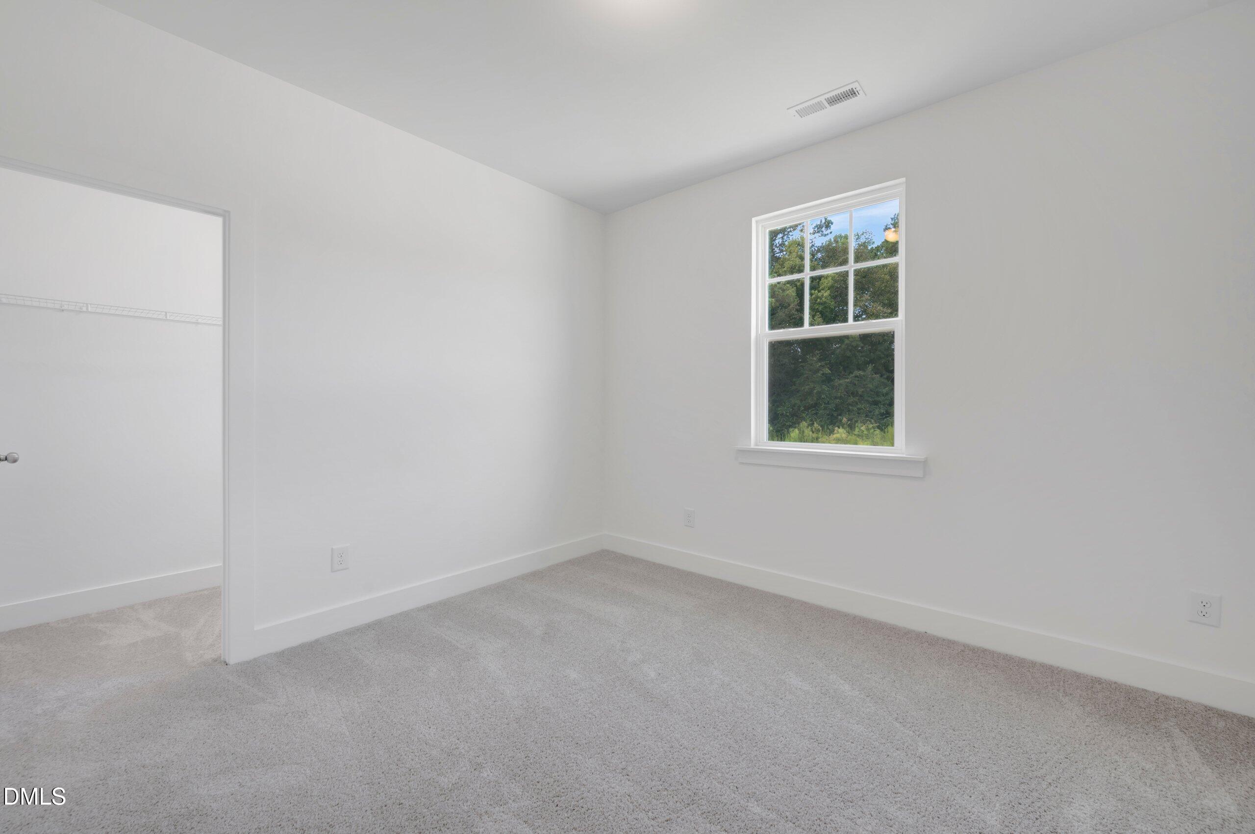 144 Golfview Avenue Property Photo 13