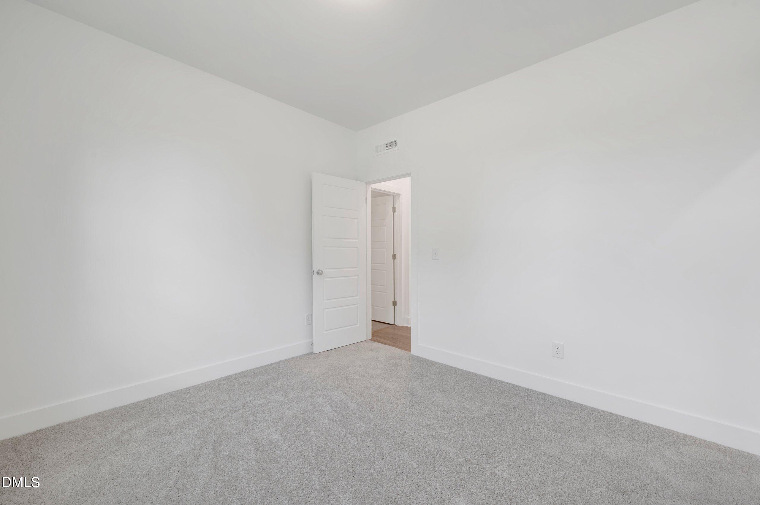 144 Golfview Avenue Property Photo 15