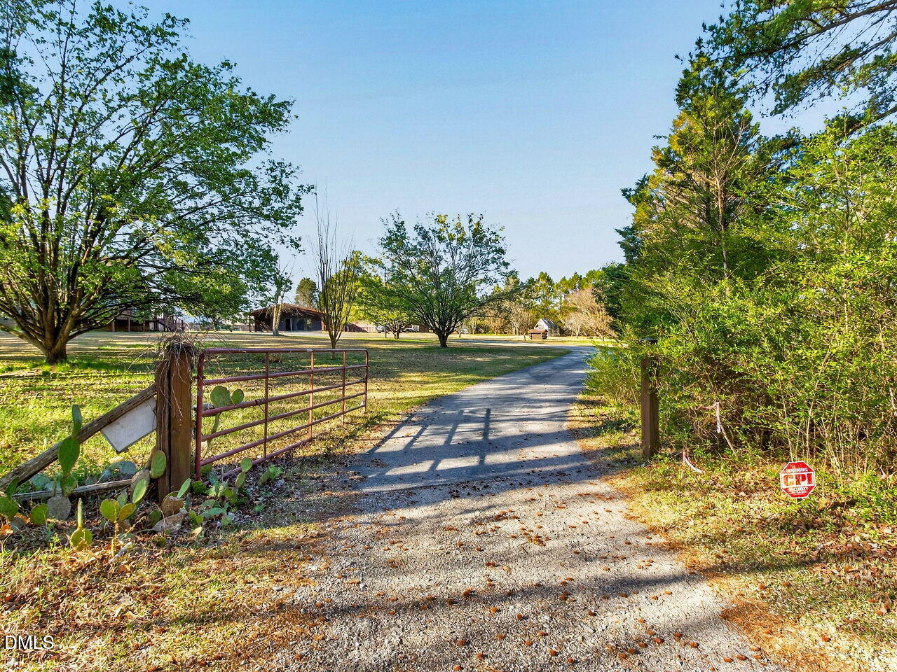 9759b Cleveland Road Property Photo 8