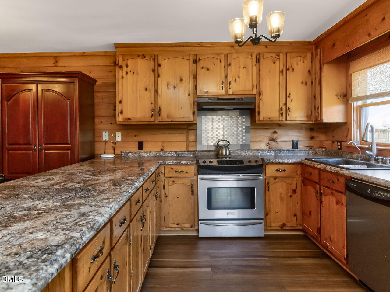 9759b Cleveland Road Property Photo 16