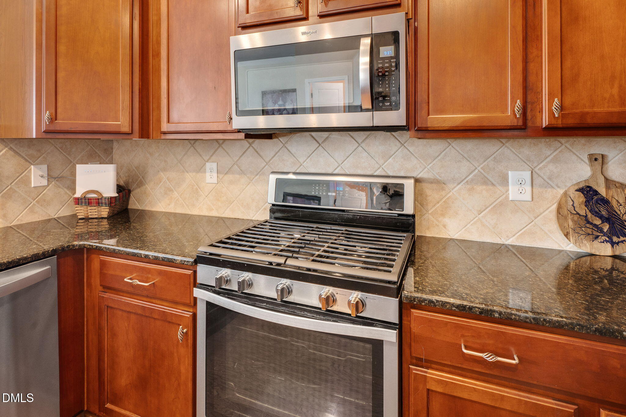 9312 Wooden Road Property Photo 5
