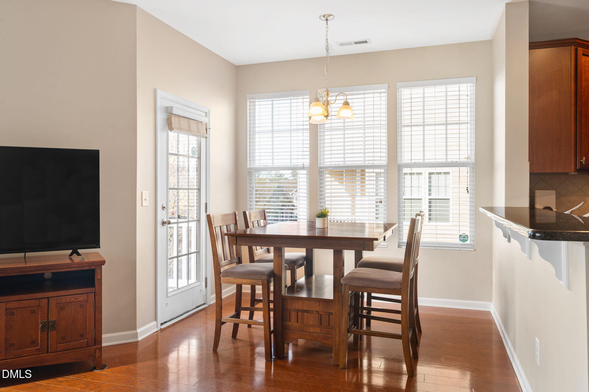 9312 Wooden Road Property Photo 9