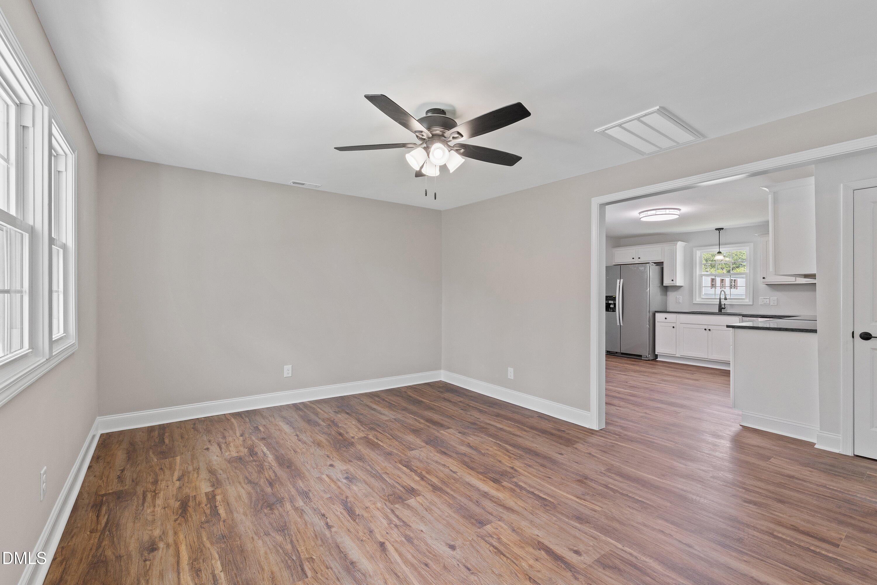 309 S Main Street Property Photo 6