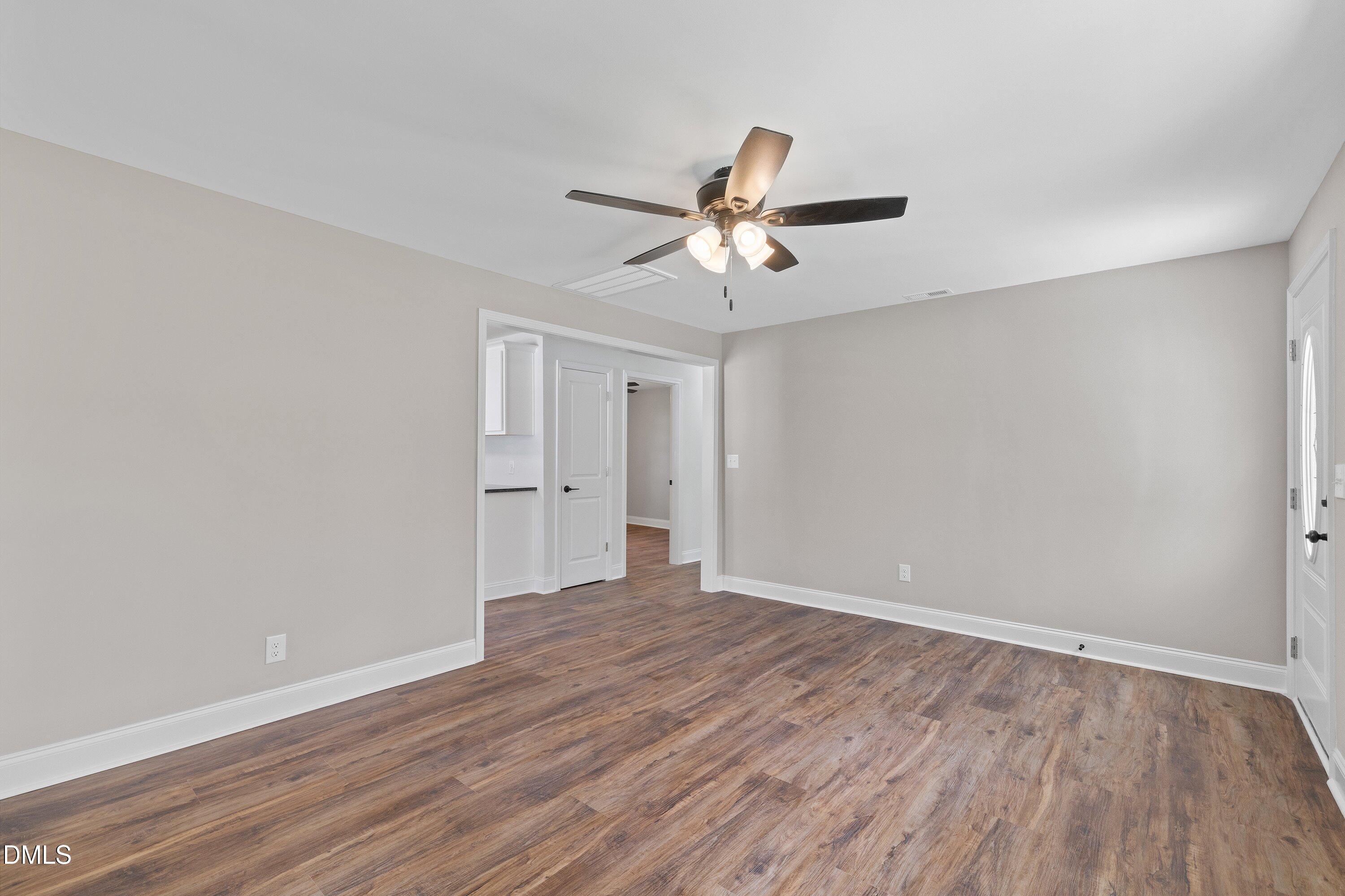 309 S Main Street Property Photo 7
