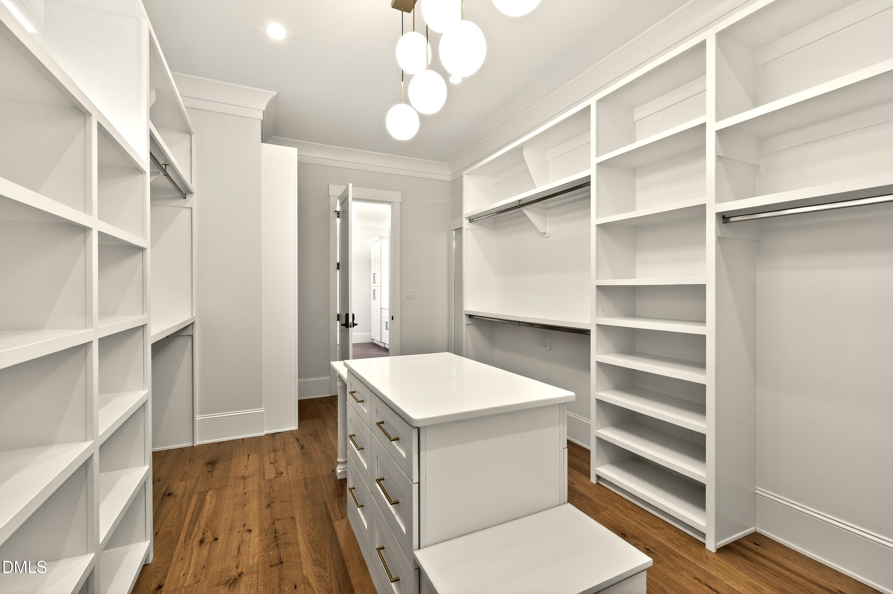 1608 Estate Valley Lane Property Photo 37
