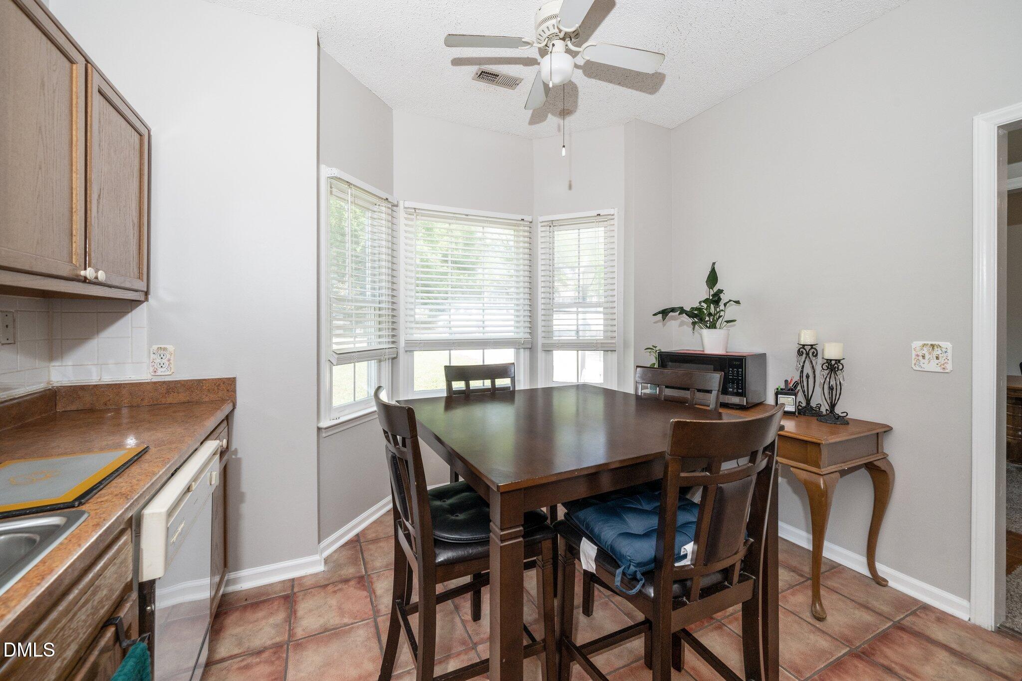 6008 River Lake Circle Property Photo 5