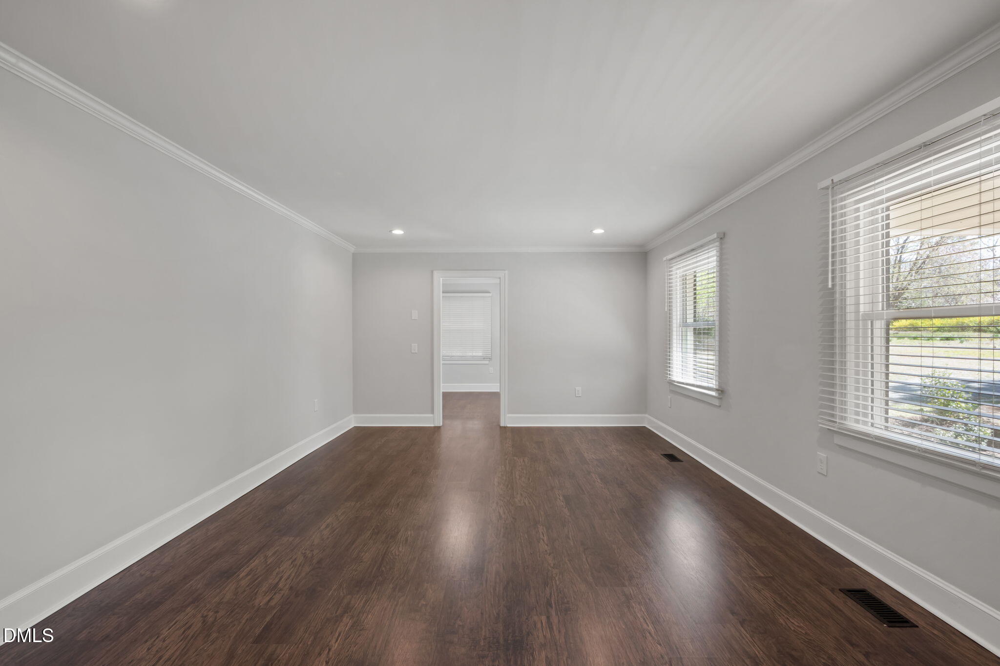 1025 Lakeside Drive Property Photo 15