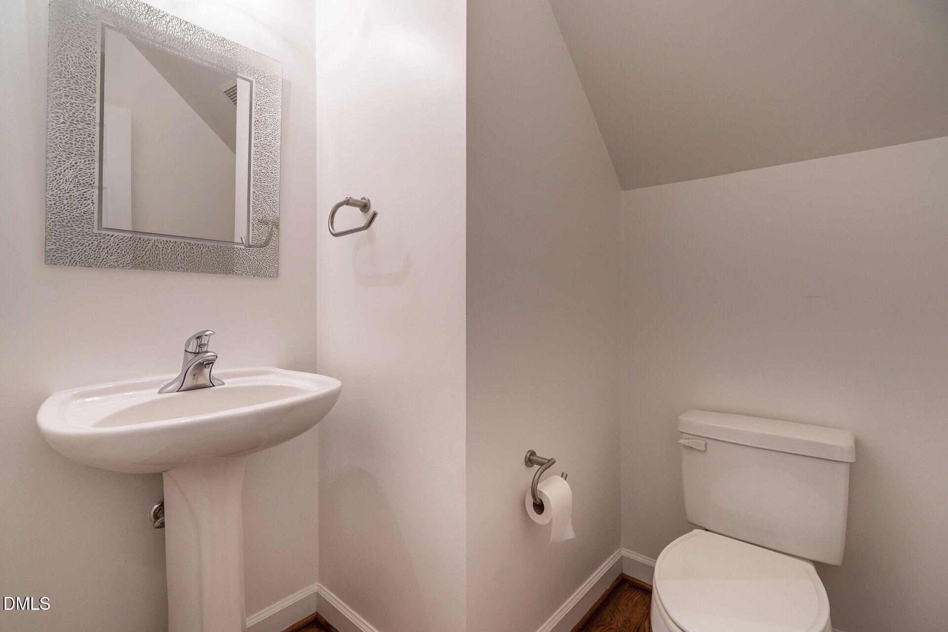 1316 Fairview Club Drive Property Photo 6