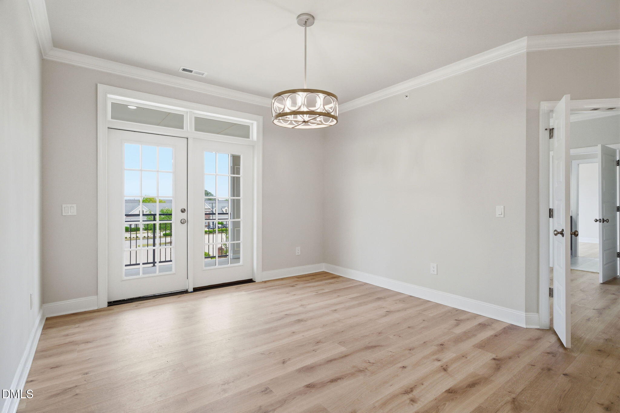1600 Gathering Park Circle 304 Property Photo 6