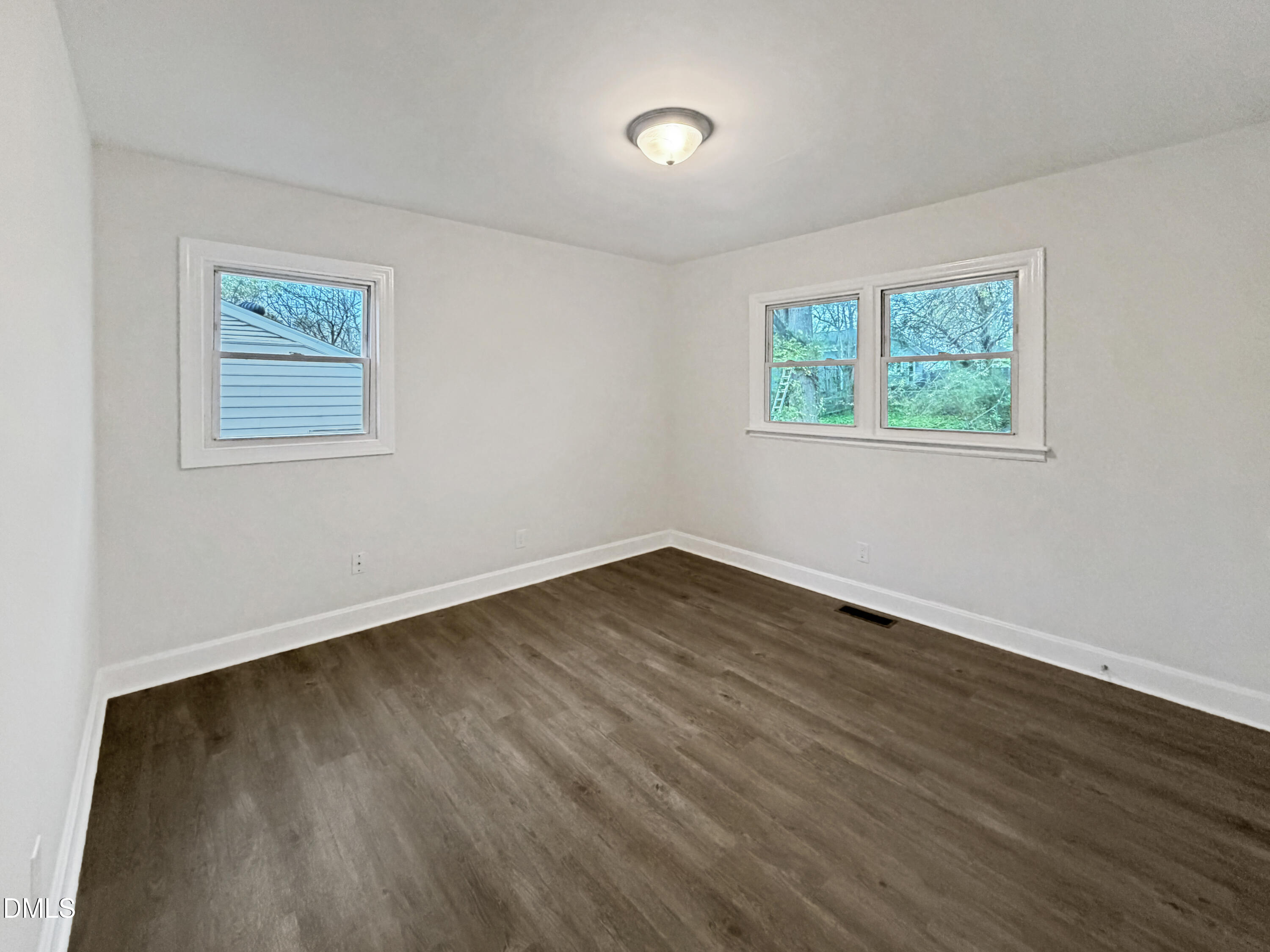 314 N Briggs Avenue Property Photo 4
