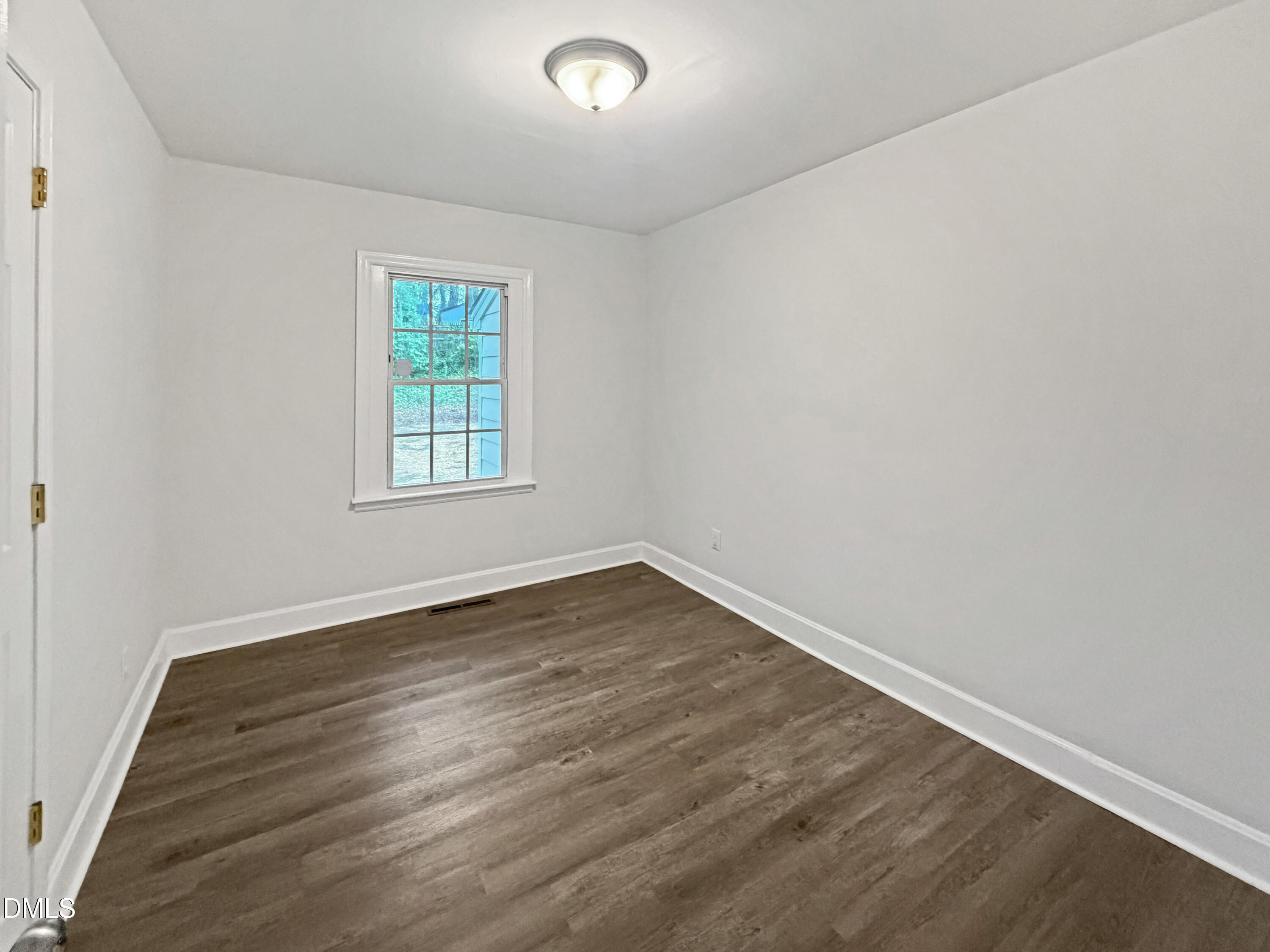 314 N Briggs Avenue Property Photo 8