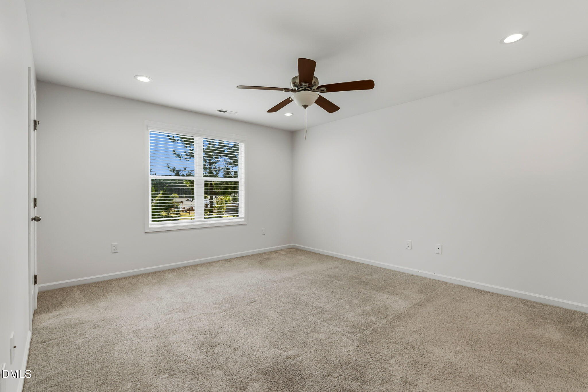22 Davinci Drive Property Photo 20