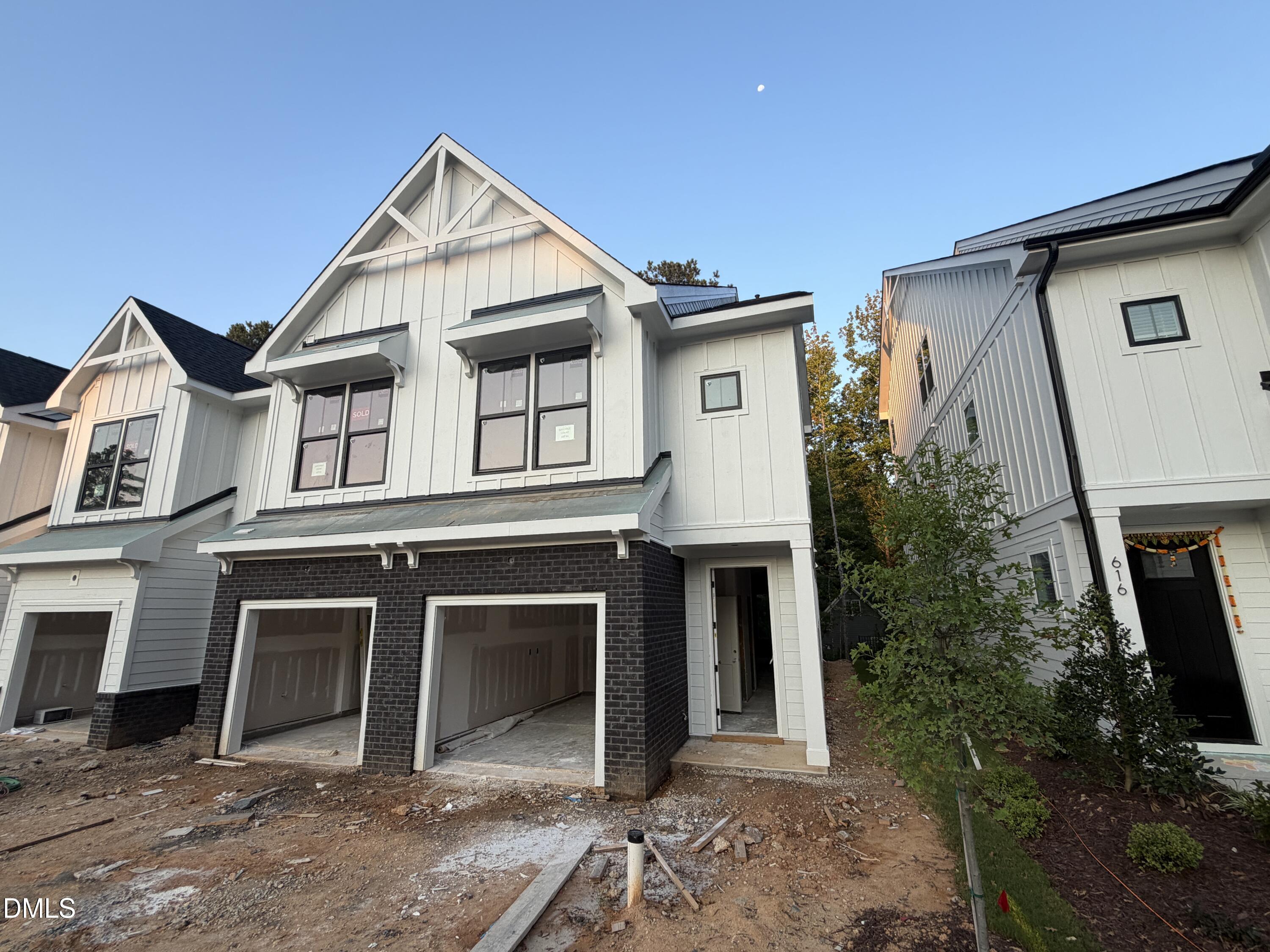 620 Cable Court Property Photo 1