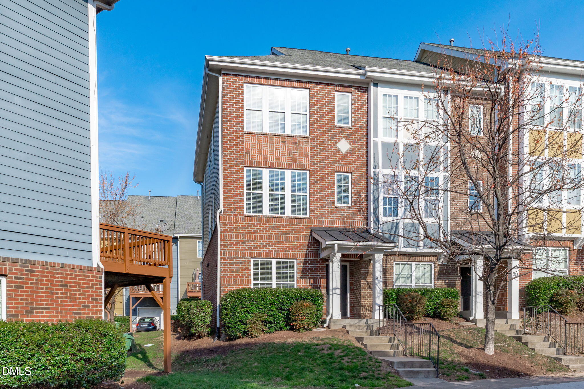 211 Michigan Avenue Property Photo 4