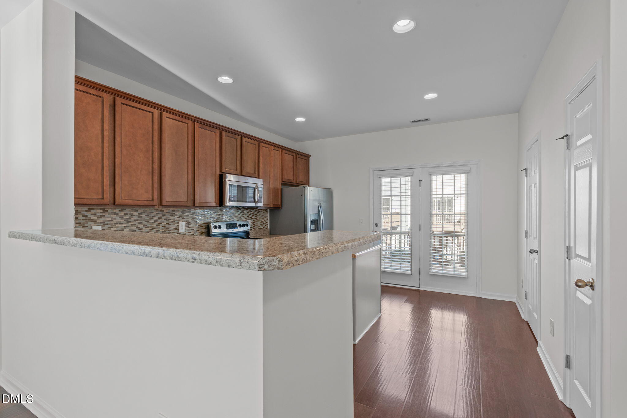 211 Michigan Avenue Property Photo 8