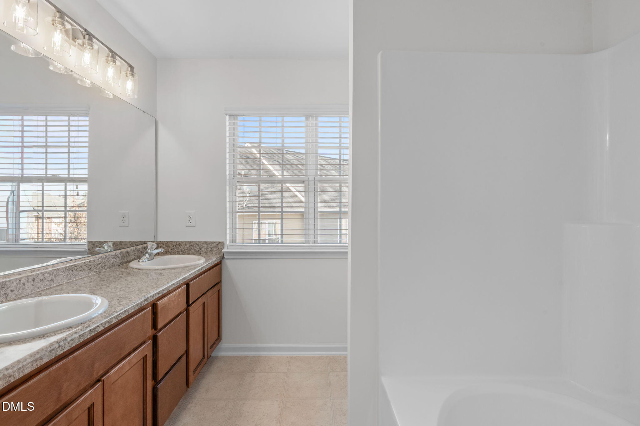 211 Michigan Avenue Property Photo 27