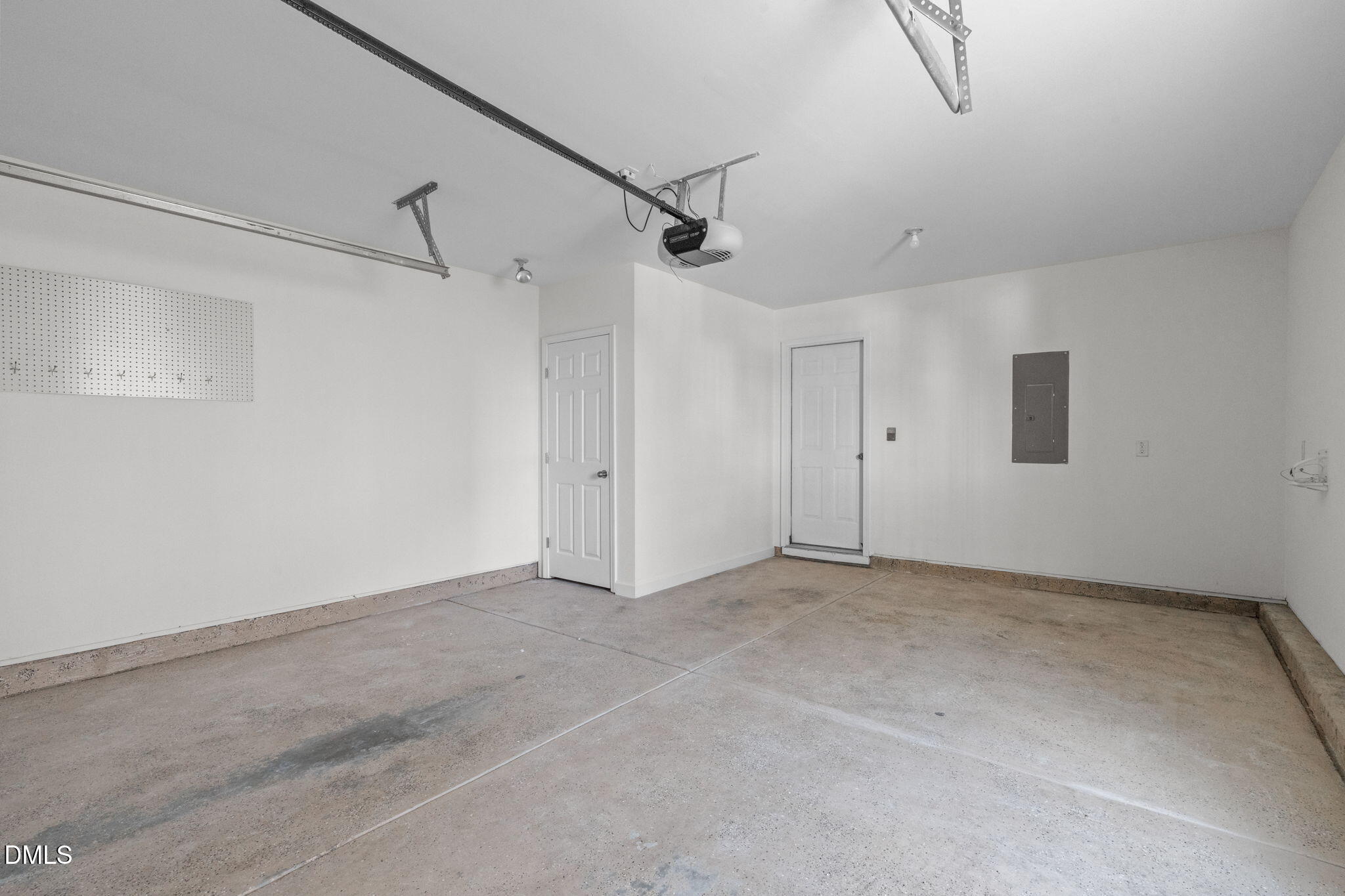 211 Michigan Avenue Property Photo 36
