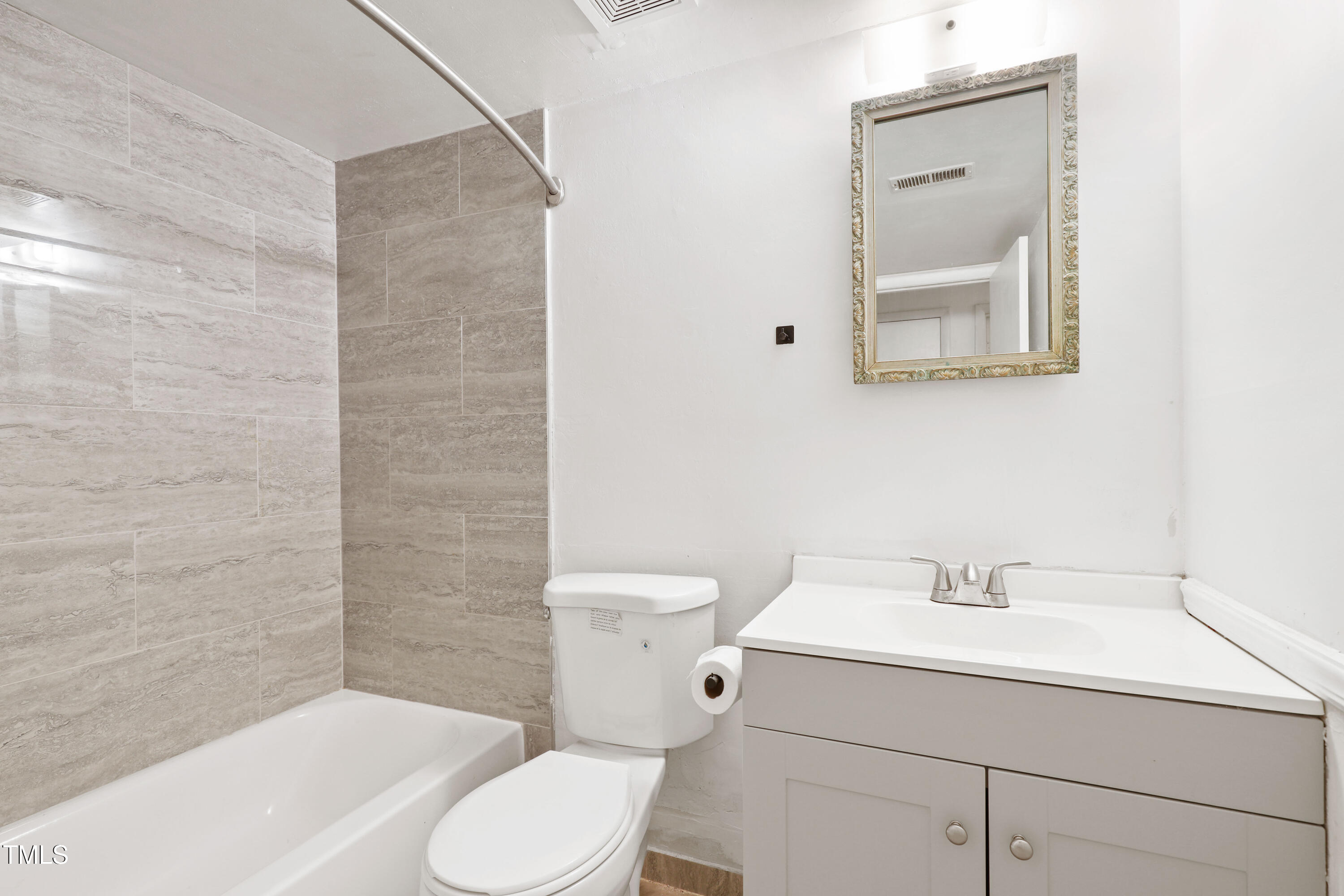 1010 Sandlin Place C Property Photo 19