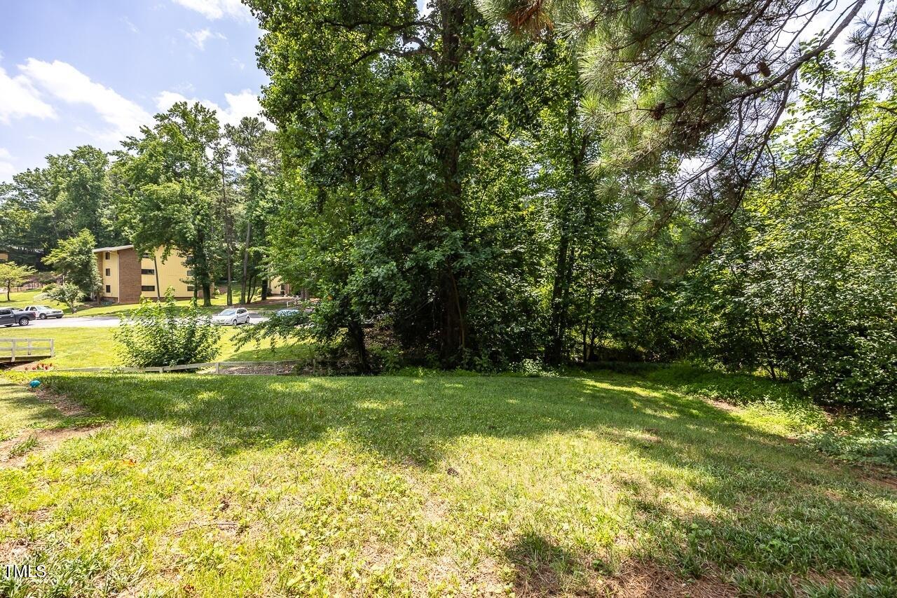 1010 Sandlin Place C Property Photo 23