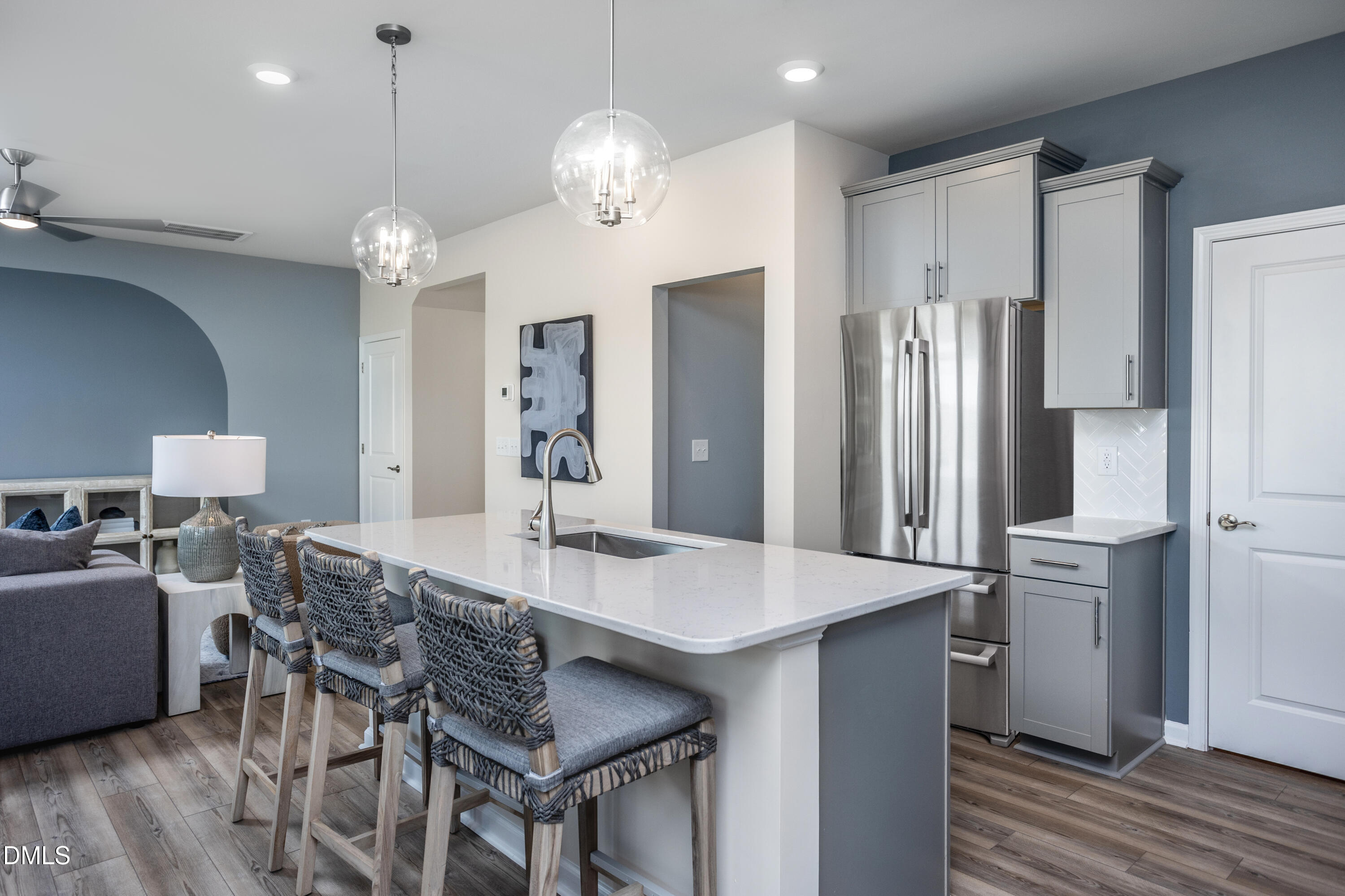 2307 Sun Vibes Way Property Photo 5
